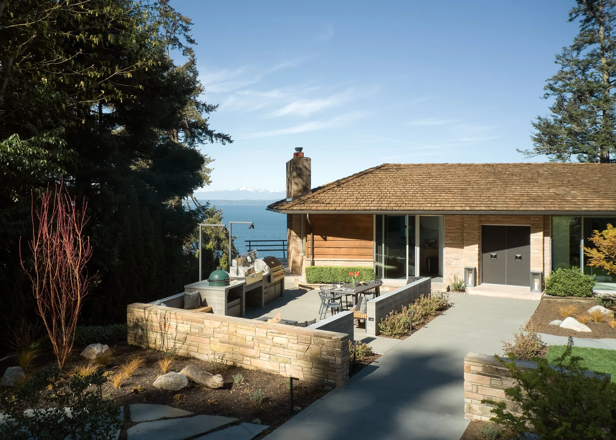 (c) Ross Eckert-Custom Patio-16.jpg