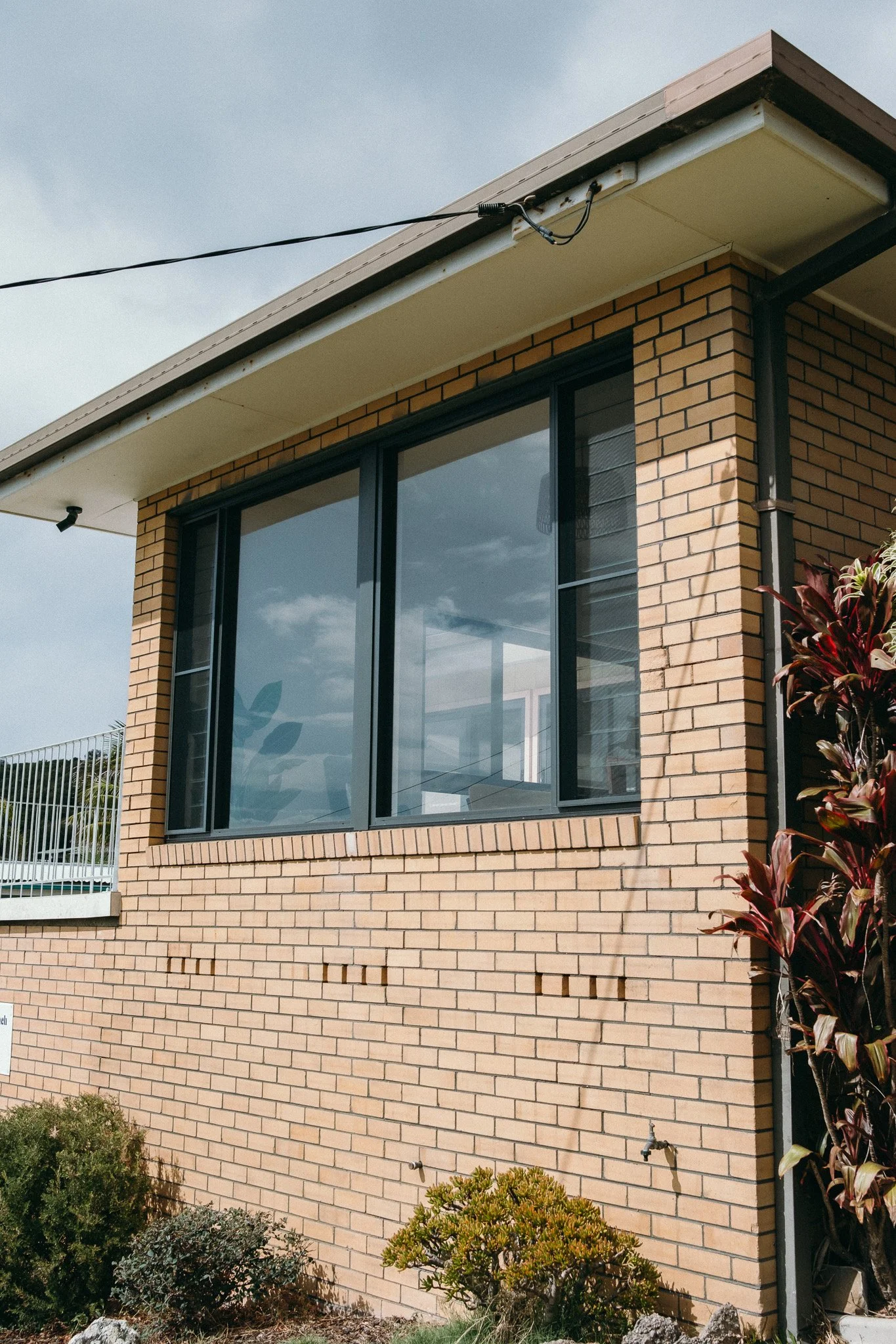 Window replacement Crescent Head