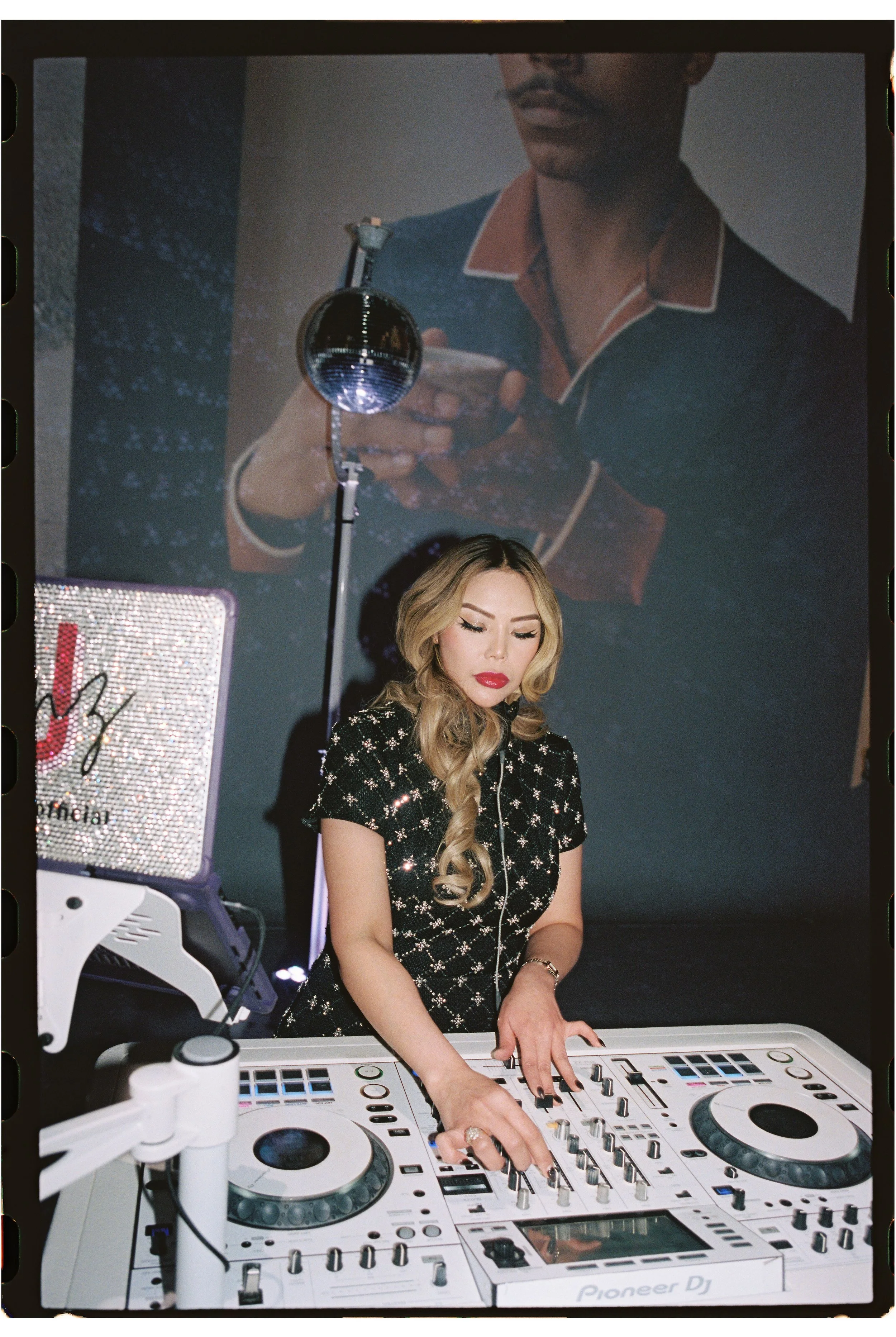 VSCO Las Vegas female event dj