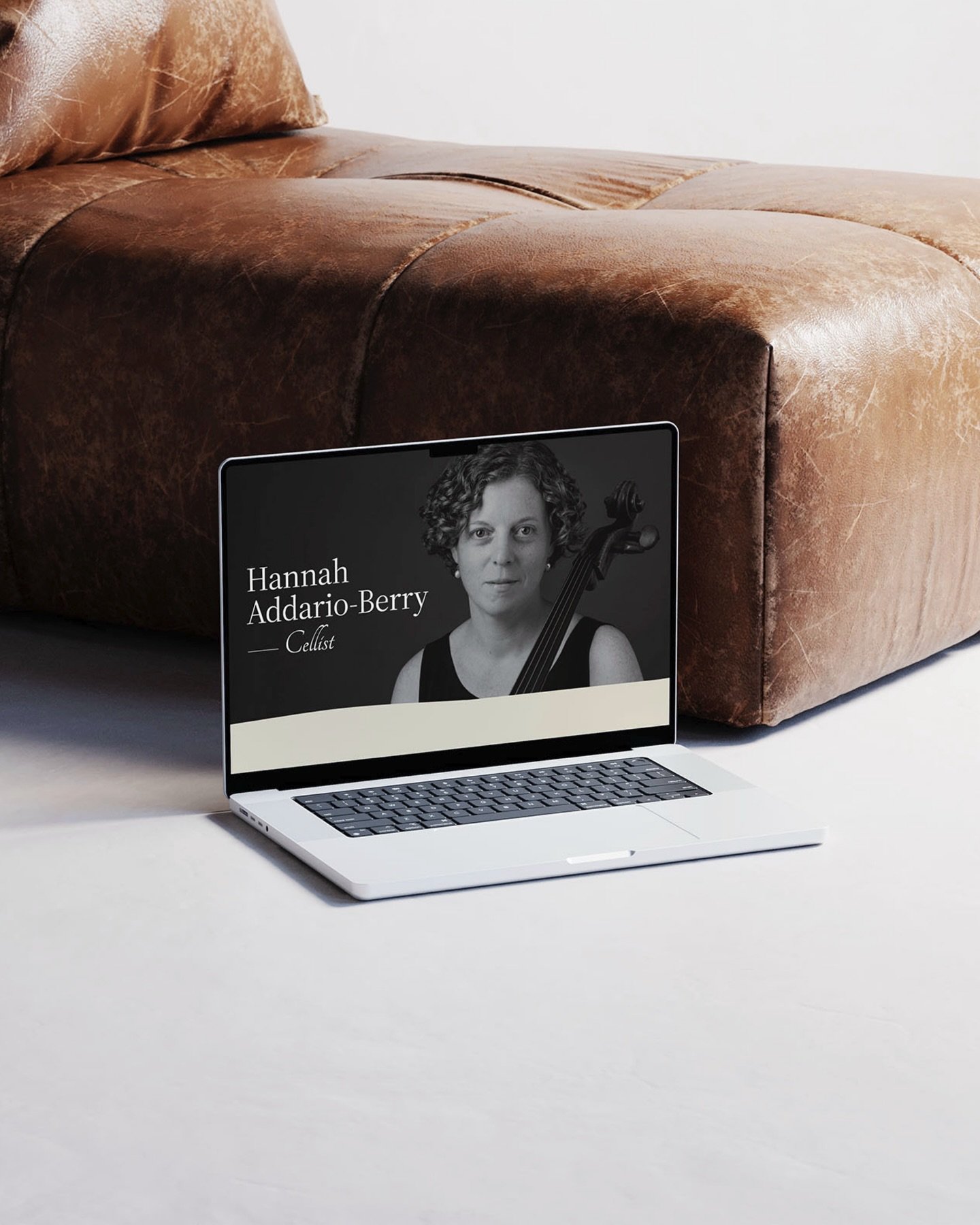Squarespace website design for cellist Hannah Addario-Berry / @habcello 
Completed as a focused one-week intensive, bringing together her performances, media, and upcoming events within a clear and cohesive structure.

A custom media gallery and a fl