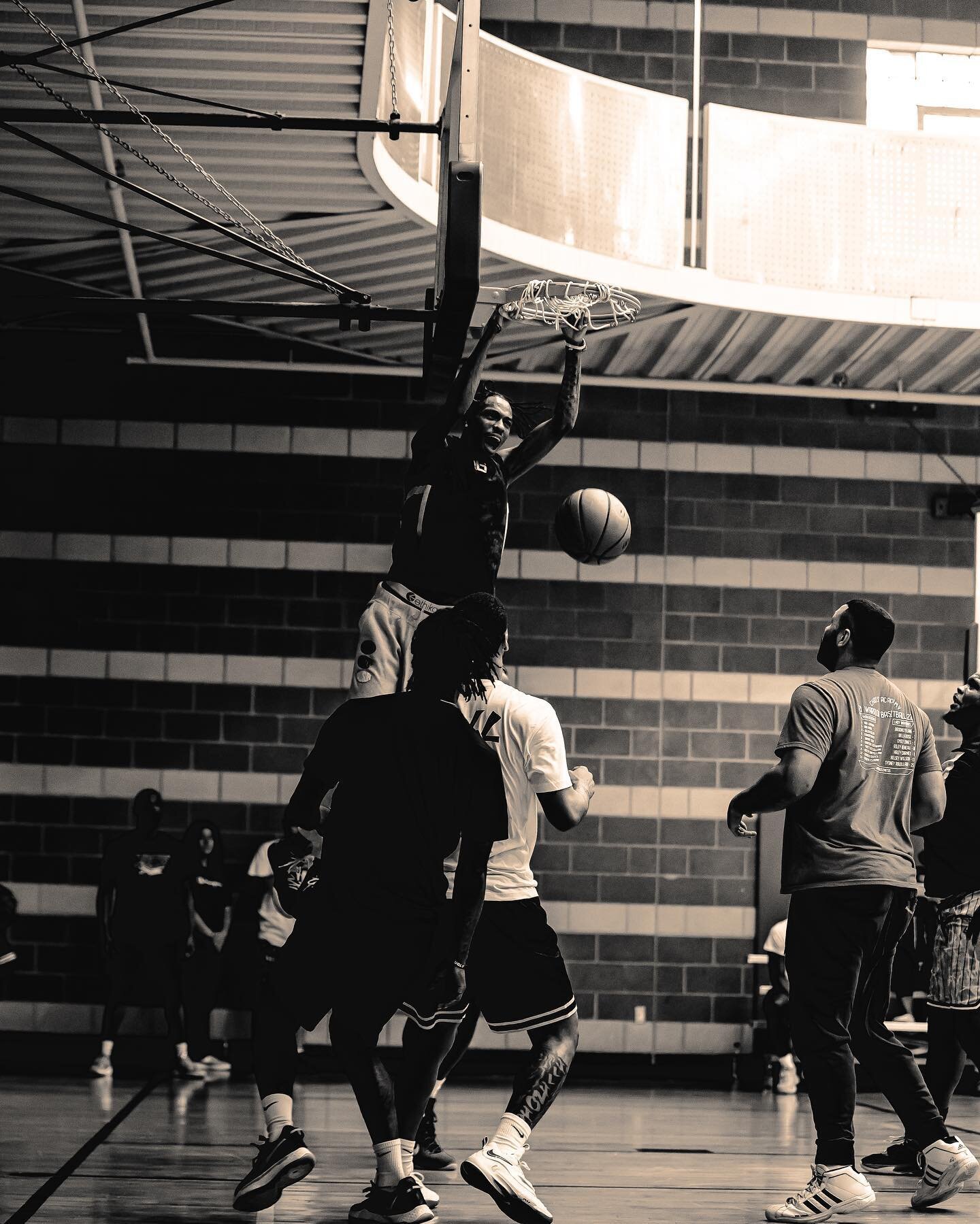 𝟮𝟬𝟮𝟮.𝟬𝟲.𝟬𝟰 @ballislifemws 𝐯𝐬 @thecageokc