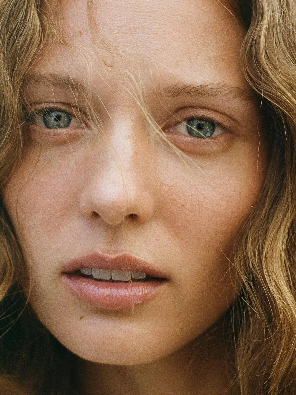 MADDIE ROUX // STILLS + MOTION