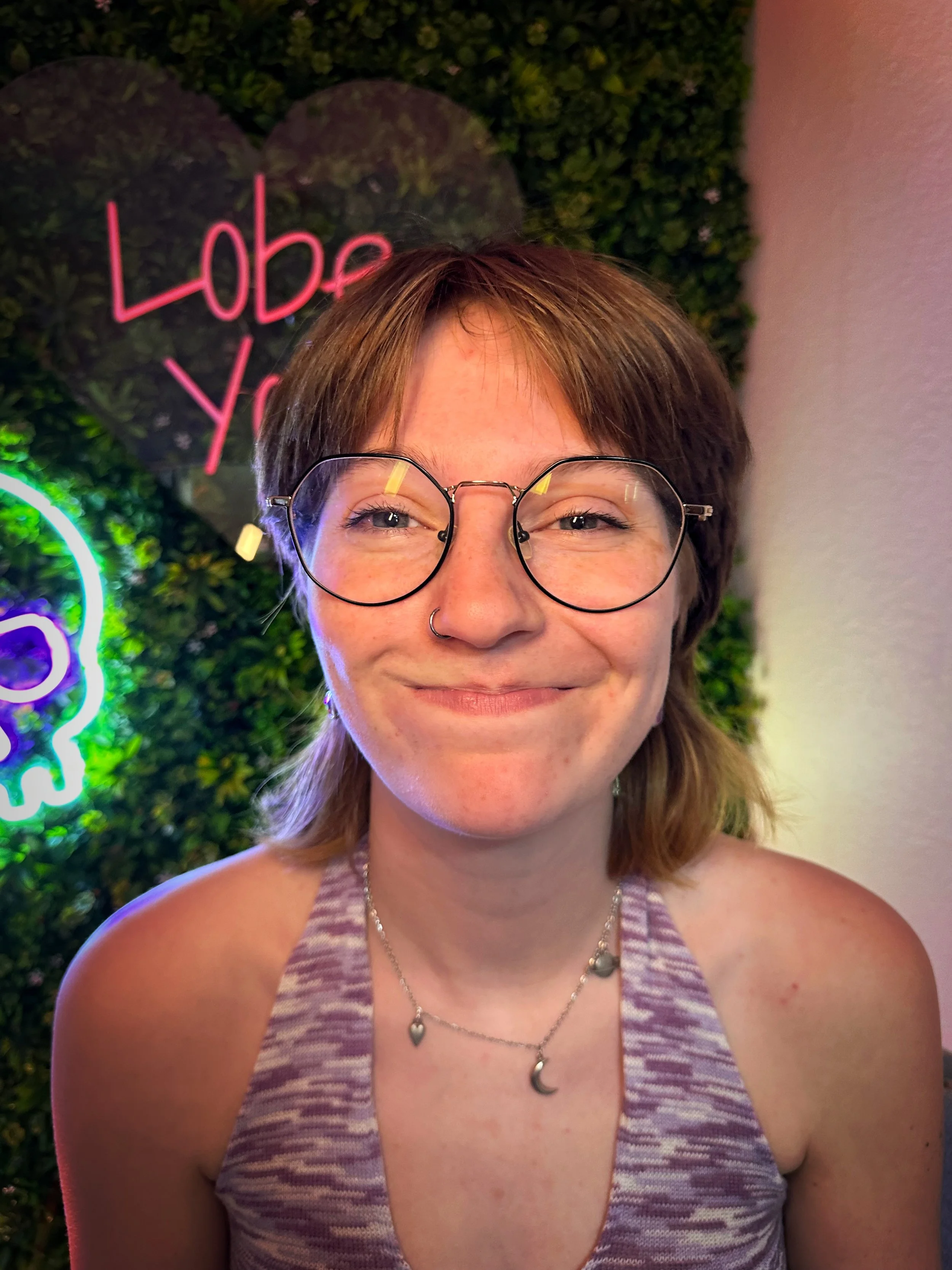 Facetune_14-06-2023-14-21-19.jpg
