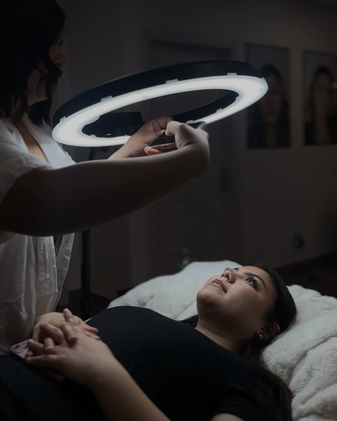 ❌No utilities
❌No repairs
❌No multi-year lease

Just come in&mdash;work your magic, and take home your profits 💰

Stations as low as $35

✅Affordable
✅Modern

Perfect for any artist beginners &amp; pros ✨

Located in: 📍Schiller Park 

Comment &ldqu