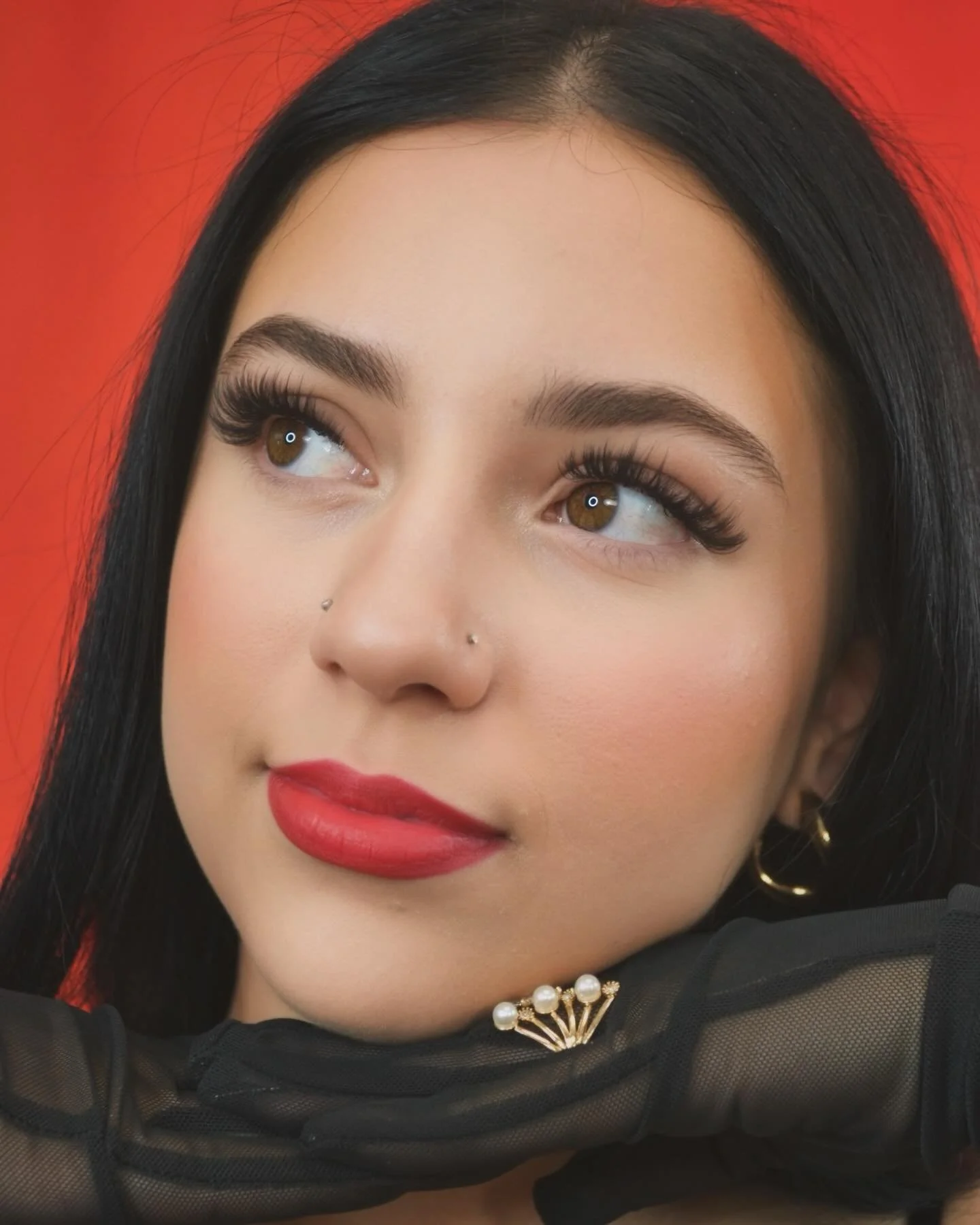 Lashes complete your holiday look 👀 

Slayyyyy 🔥

Couldn&rsquo;t do it without @lashboxla 

Using my favorite Cashmere Feather Collection in 0.02 (7mm-12mm) 

@lashboxla @laceituplashes 

 #lashbox #lashboxla #flowerpower #flowerpowercollection #fl