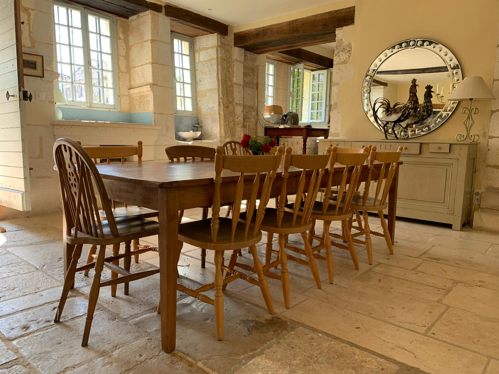 Kitchen dining room.png