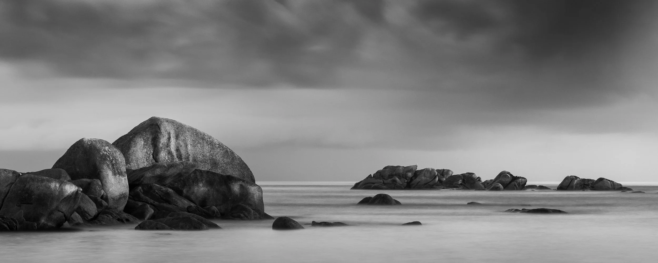 Pontusval-Rocks-2.jpg