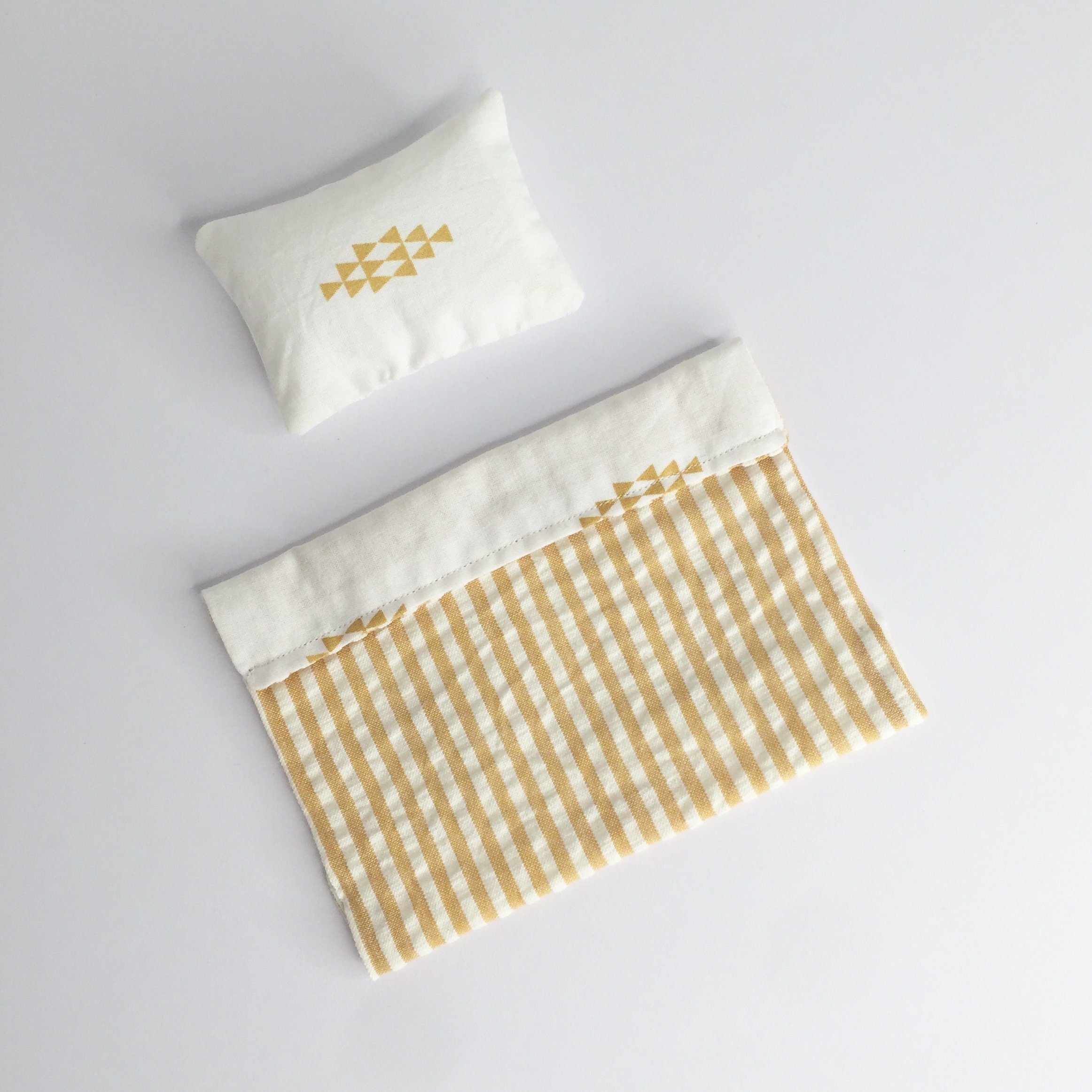 https://i.etsystatic.com/5458500/r/il/51e8de/3407121306/il_fullxfull.3407121306_an1k.jpg