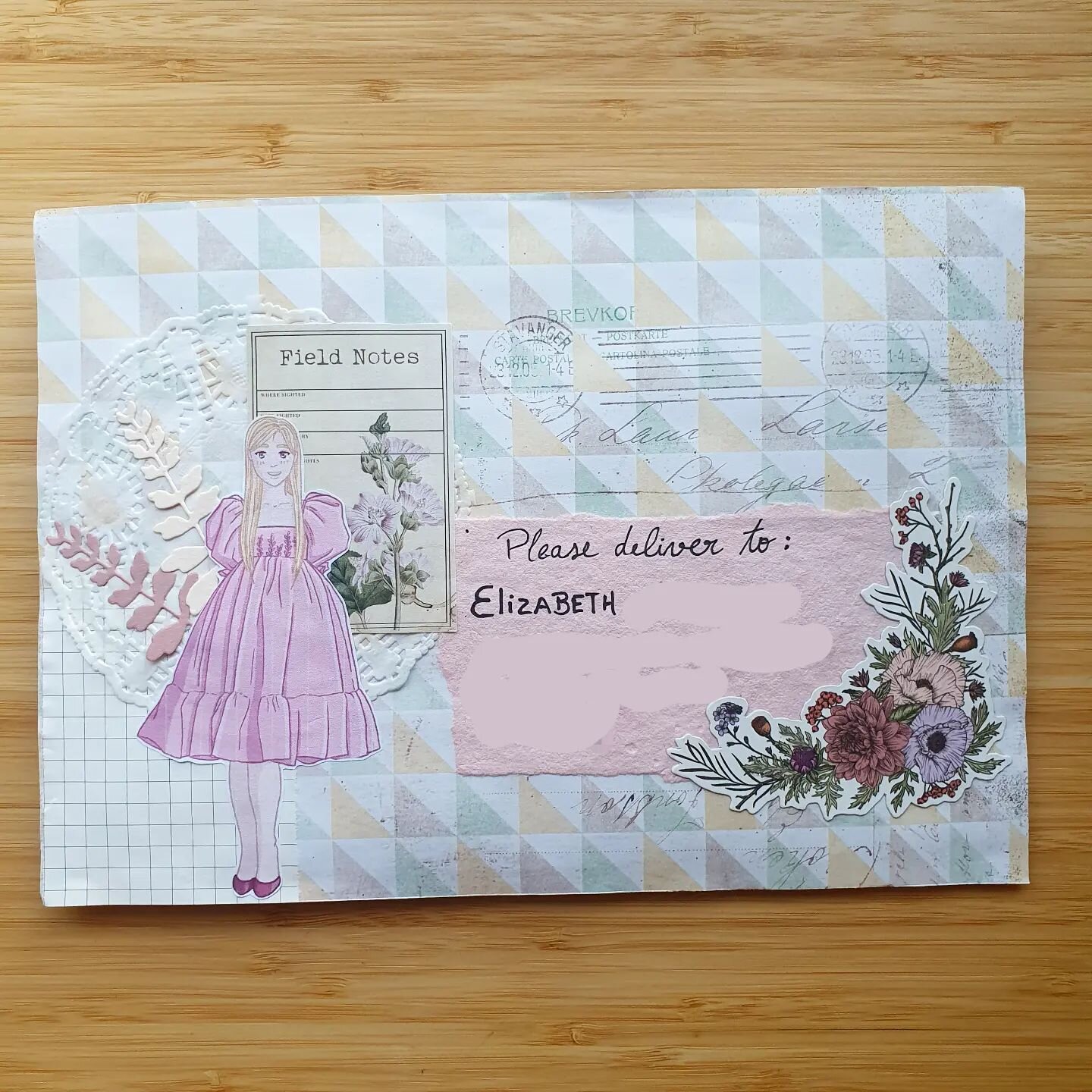 Finally! Just before a vacation trip, this one is ready to be sent to @liz.snail.mail ❤

I used a patreon reward print out from @mochibujo 😊

#penpalwanted #penpalsearch #penpaling #penpal #penpalswanted #snailmail #snailmaillove #letters #snailmail