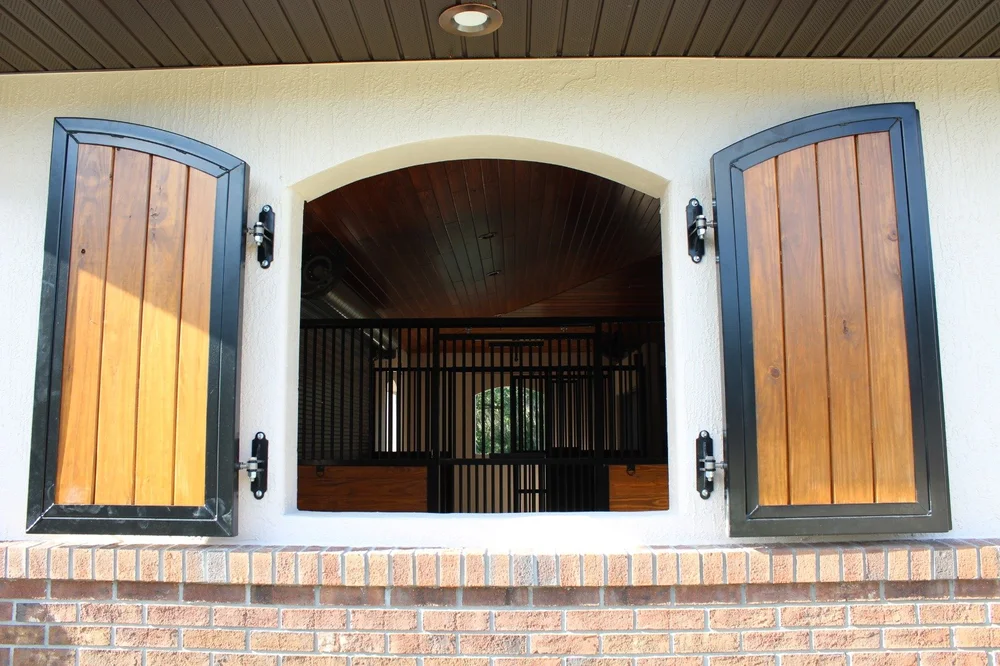 Facilities — Riviere Equestrian Farm