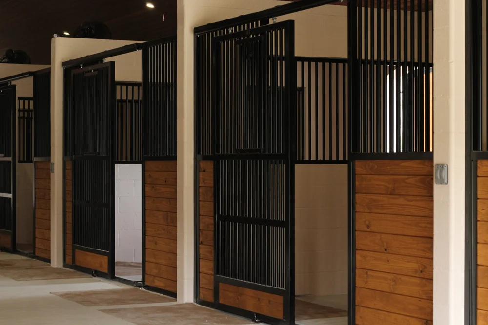 Facilities — Riviere Equestrian Farm