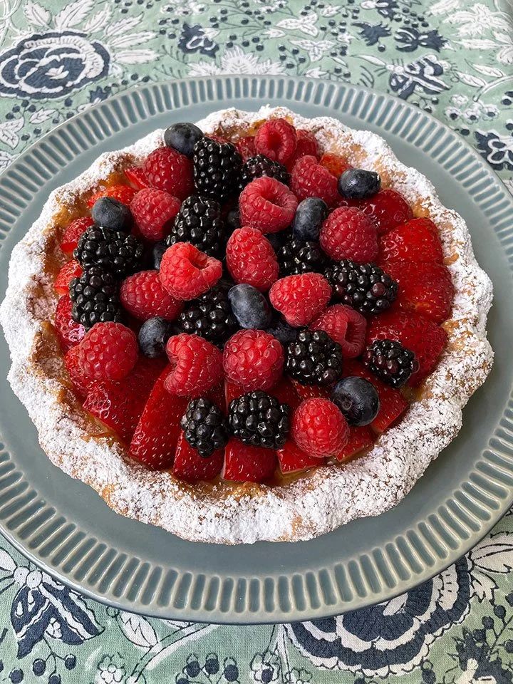 Flan Custard Pie with Berries 8” Father's Day Special