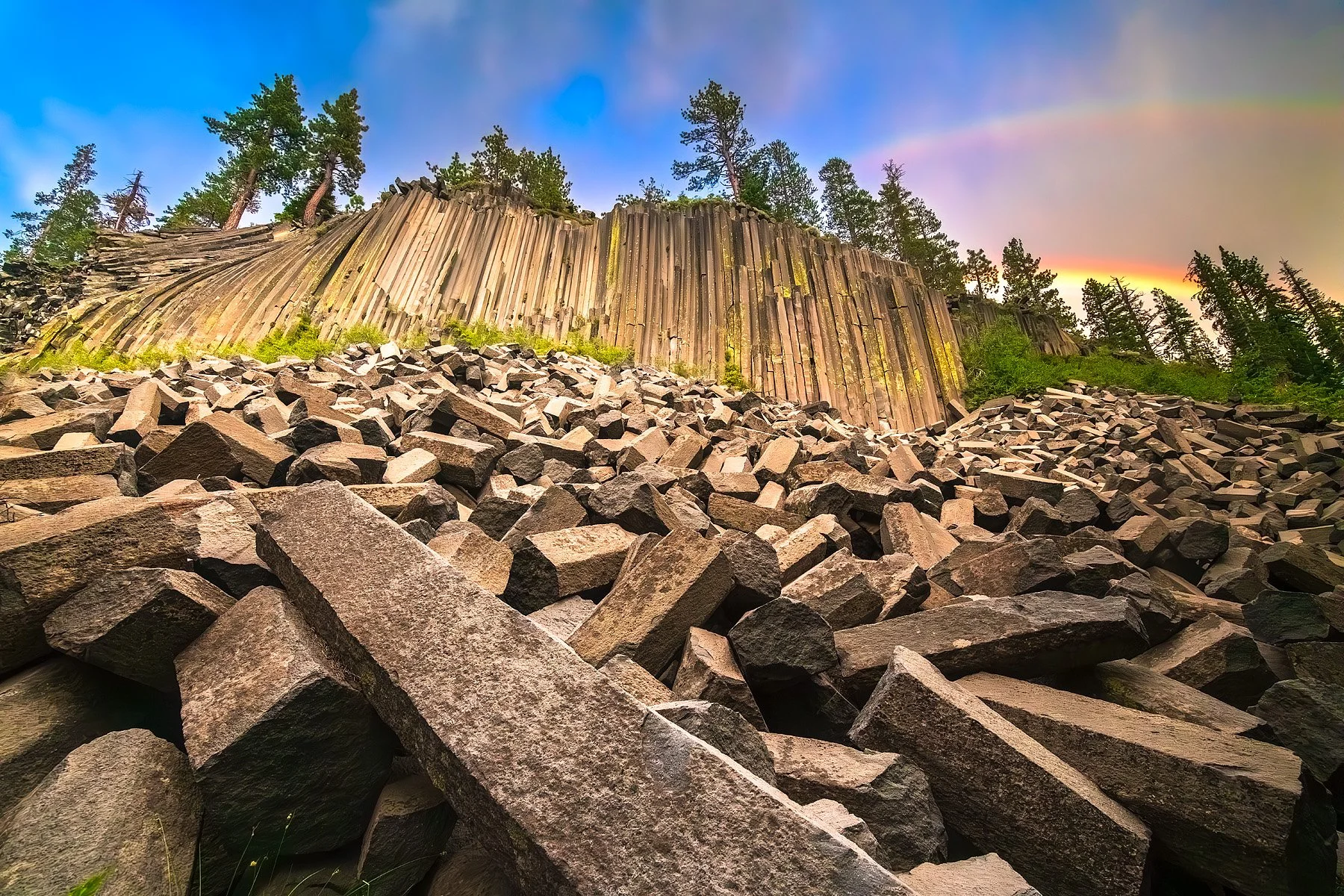 Blake-DeBock-Devils-Postpile-Double-Rainbow_web.jpg