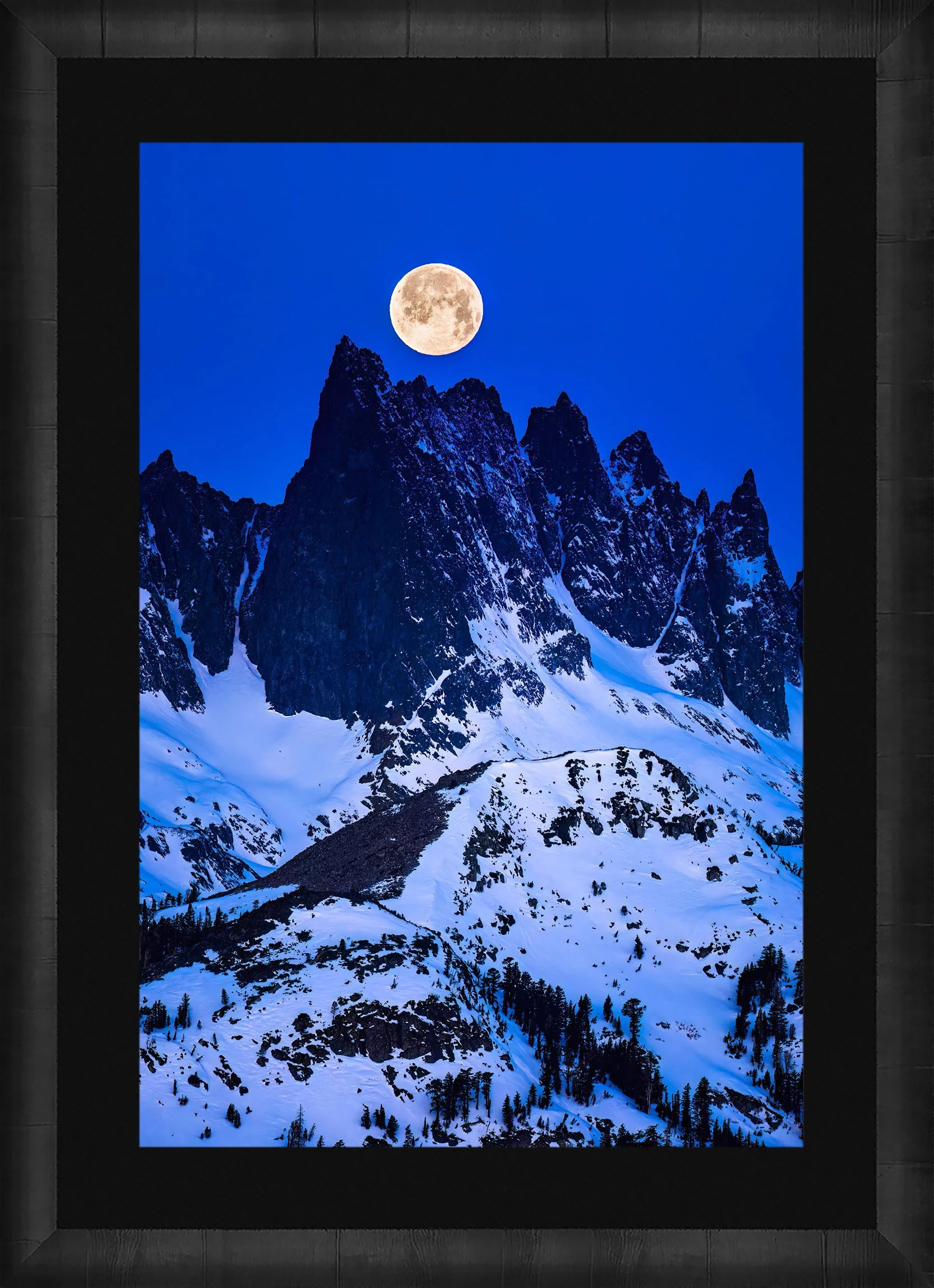 DeBock-Minaret-Moon-Framed-Dark-Ash-Blk-Liner.jpg