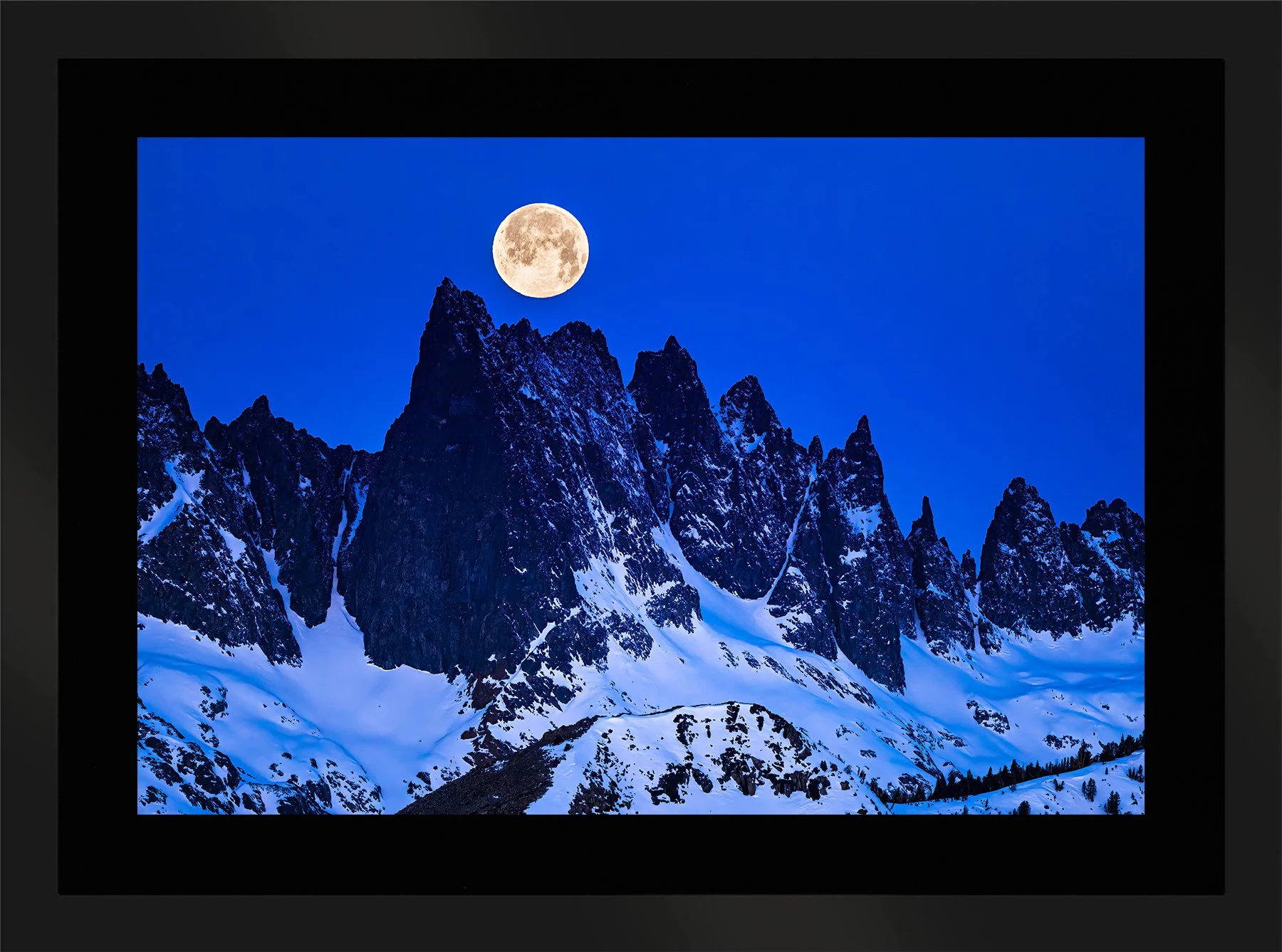 DeBock-Minaret-Moon-Framed-Matte-Black-Blk-Liner-1800x.jpg