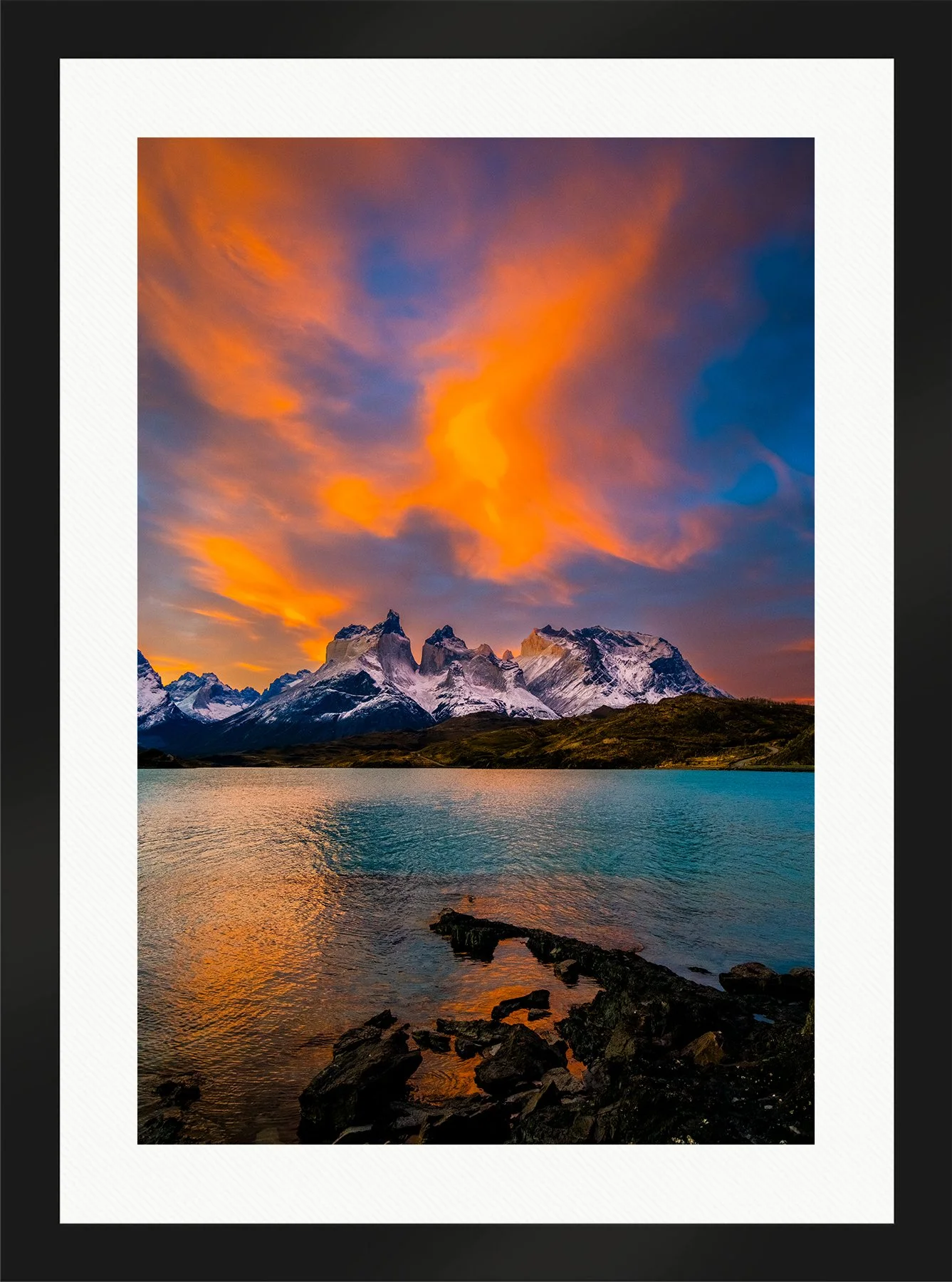 Blake-DeBock-Condor-Cloud-Framed-Matte-Black-Wht-Liner-1800x.jpg