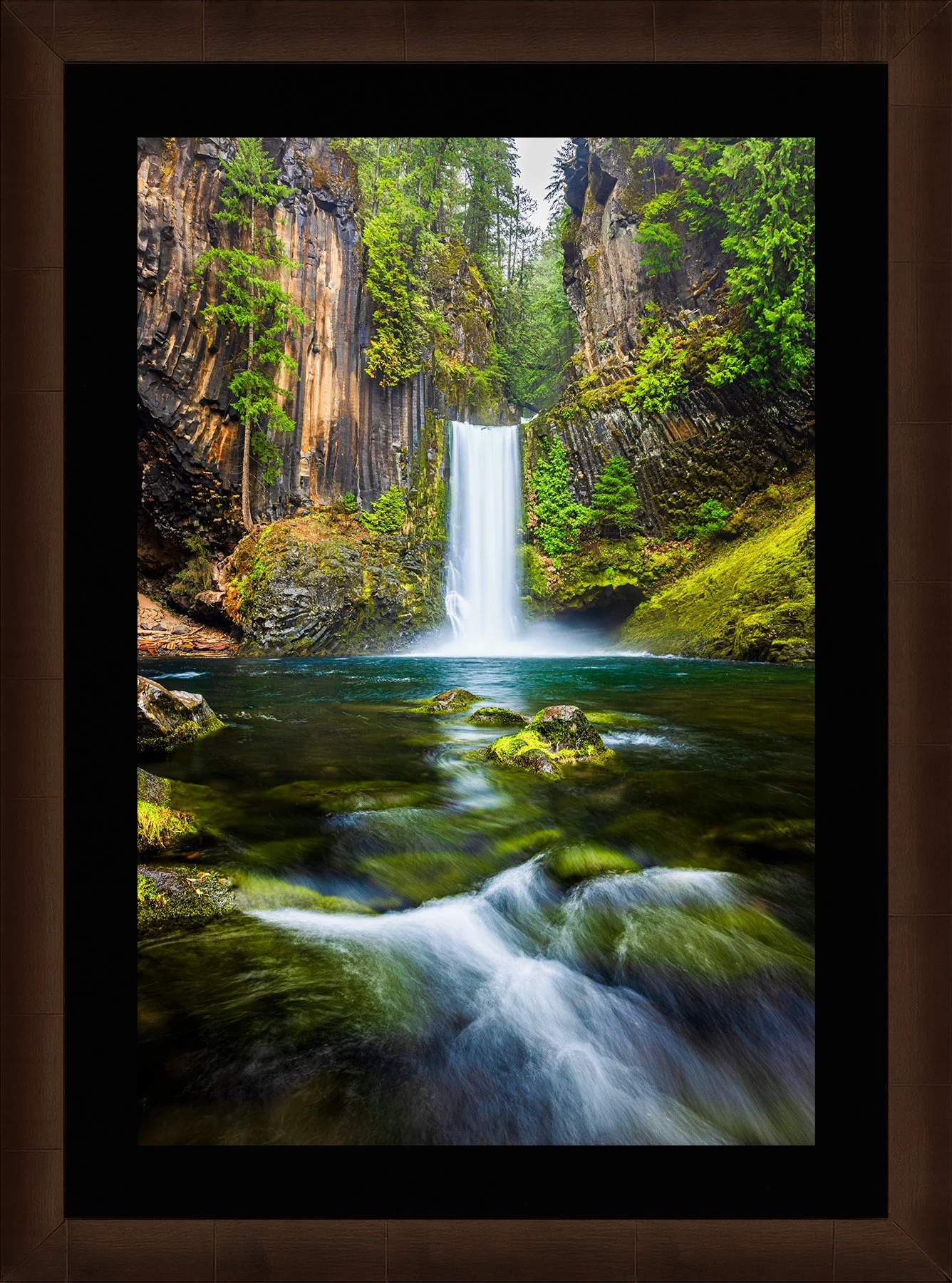 DeBock-Eden-Framed-Sequoia-Blk-Liner-1800x.jpg