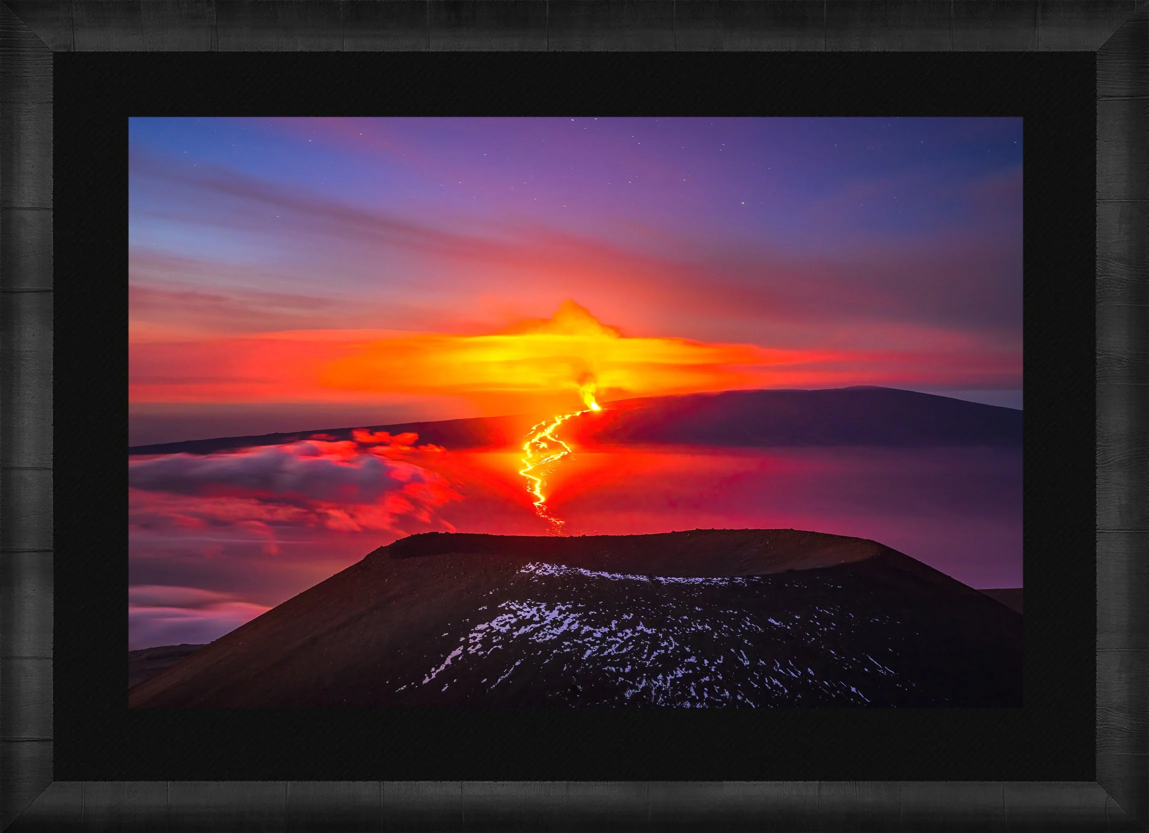 Mauna-Loa-Framed-Dark-Ash-Blk-Liner.jpg