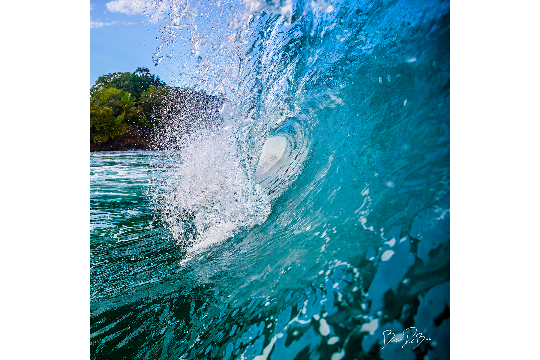 AZURE WAVE