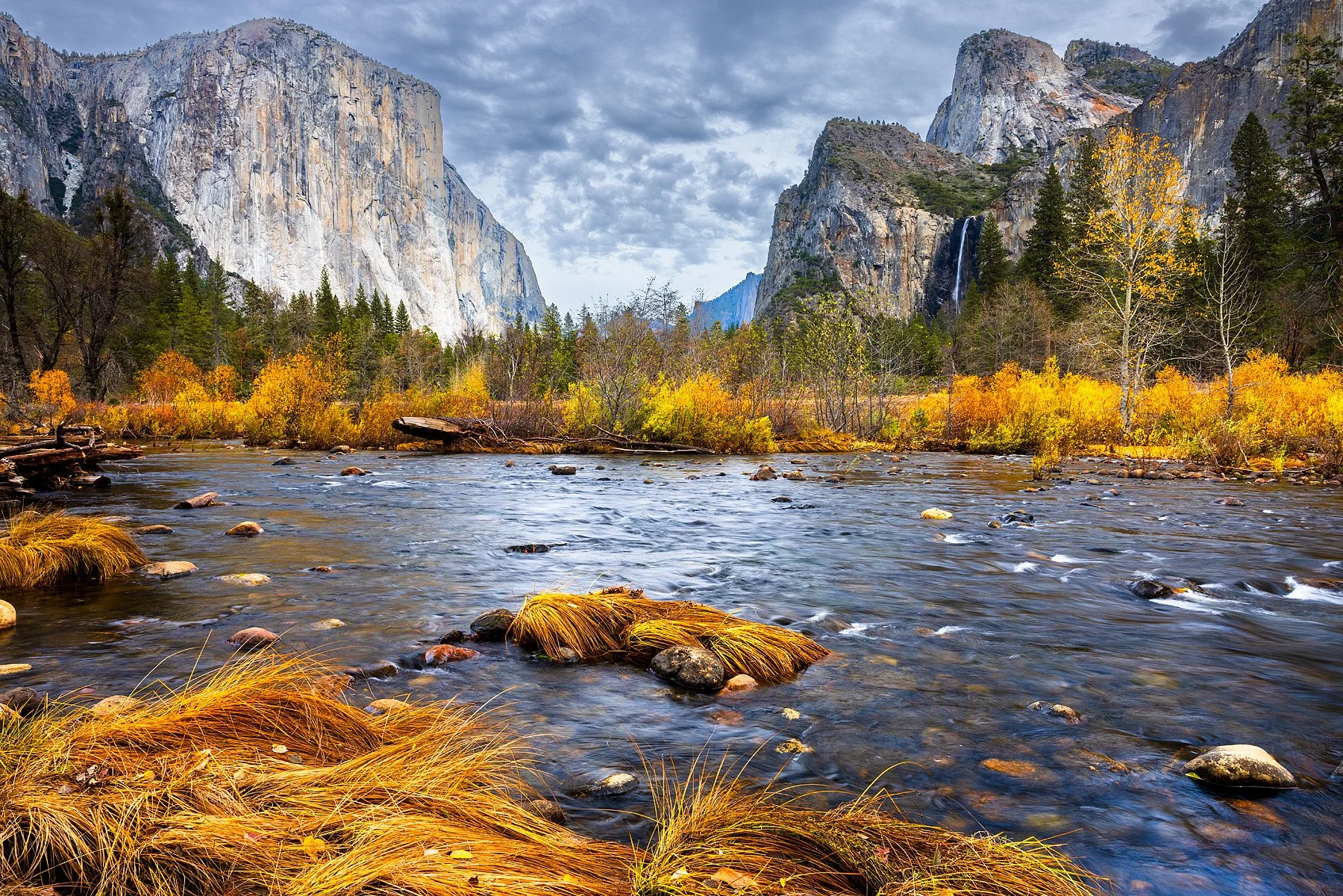 AUTUMN ALONG THE MERCED