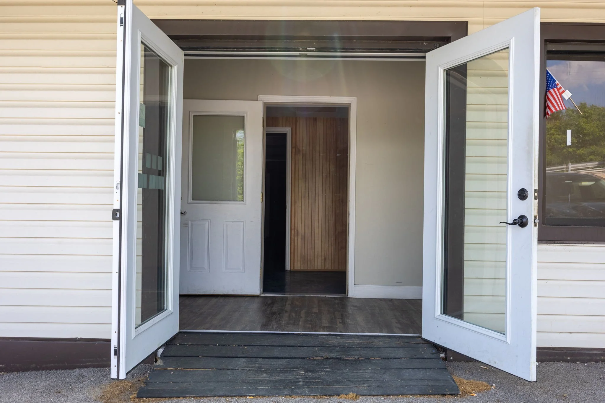 41-web-or-mls-040Slate Ave.jpg