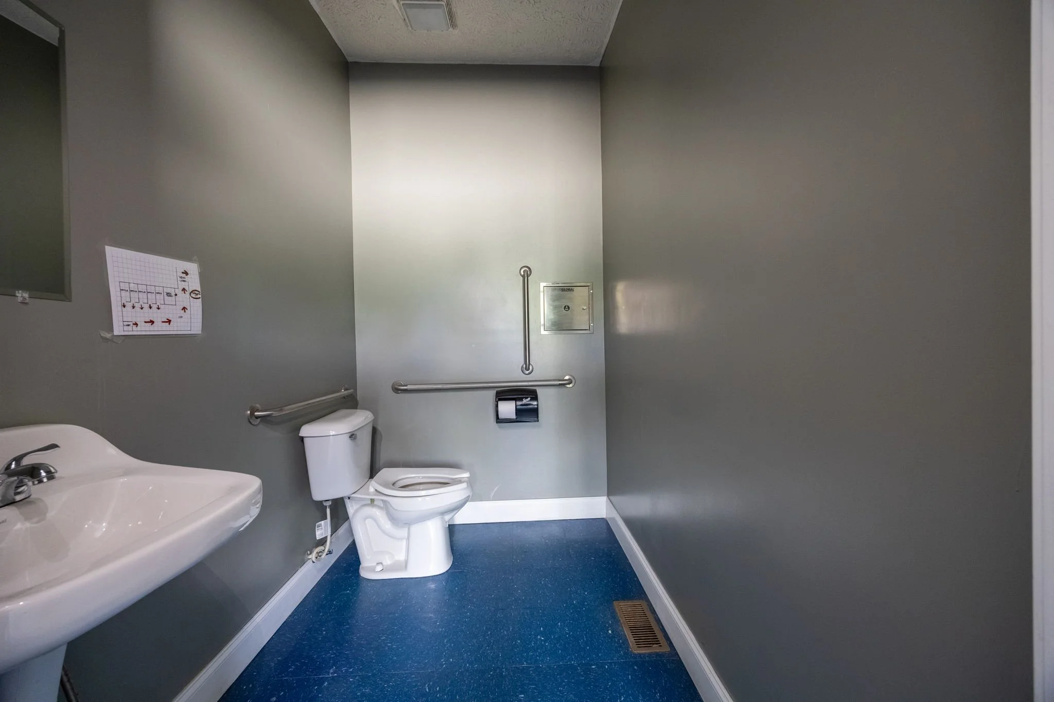 62-web-or-mls-061Slate Ave.jpg