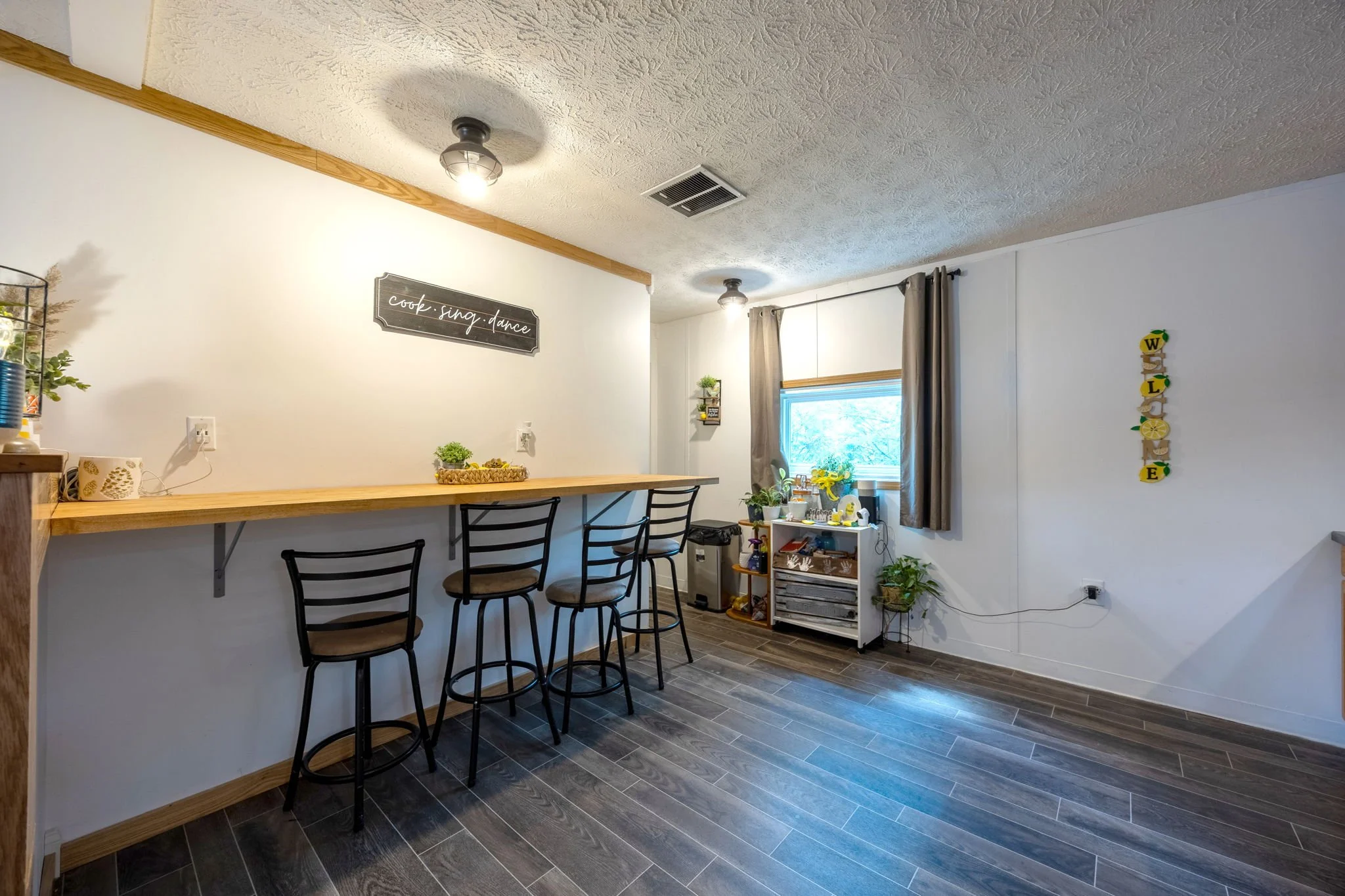 13-web-or-mls-012Slate Ave.jpg