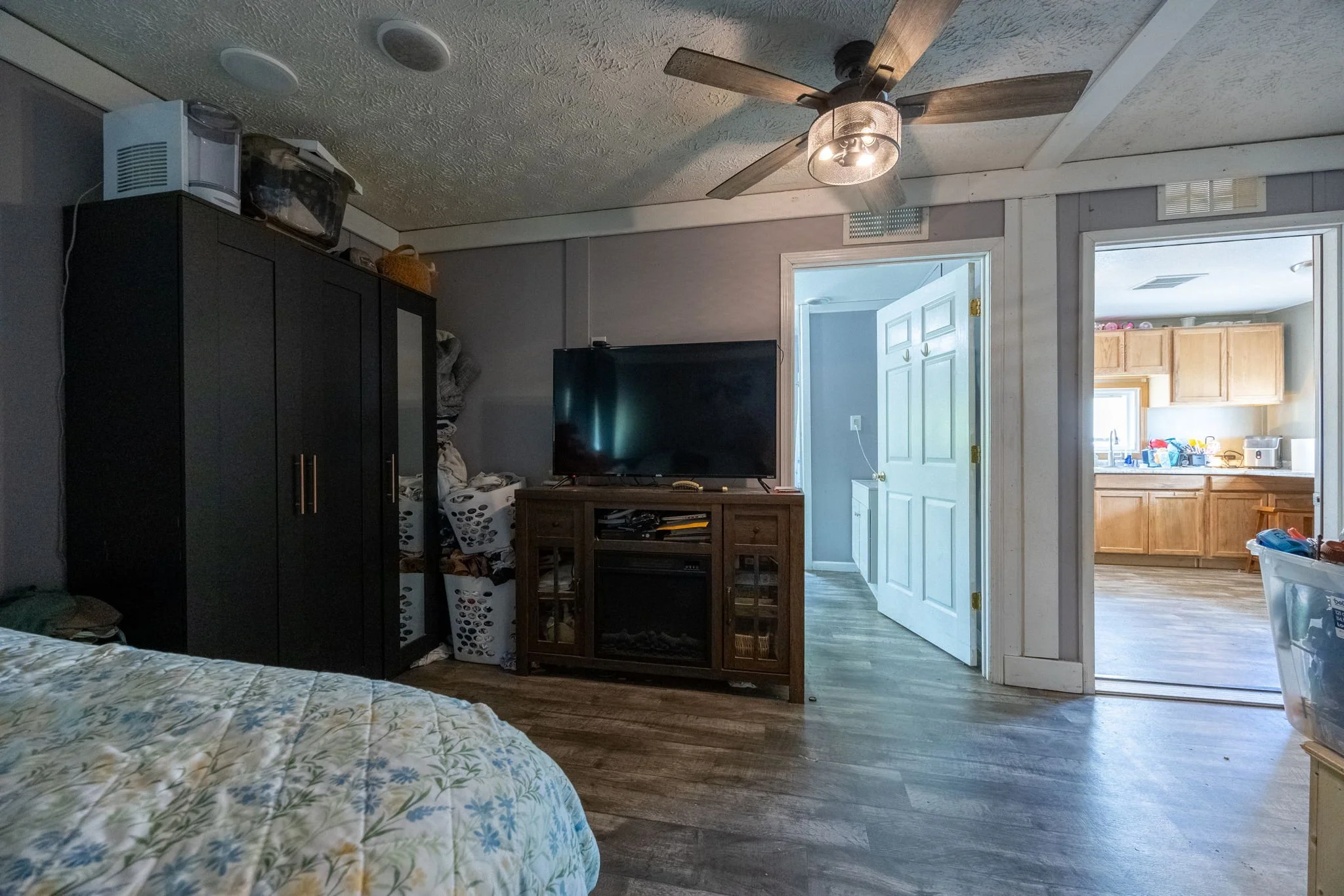 37-web-or-mls-036Slate Ave.jpg