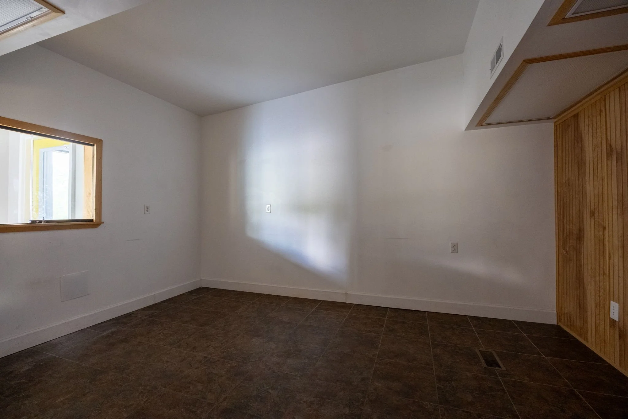 53-web-or-mls-052Slate Ave.jpg