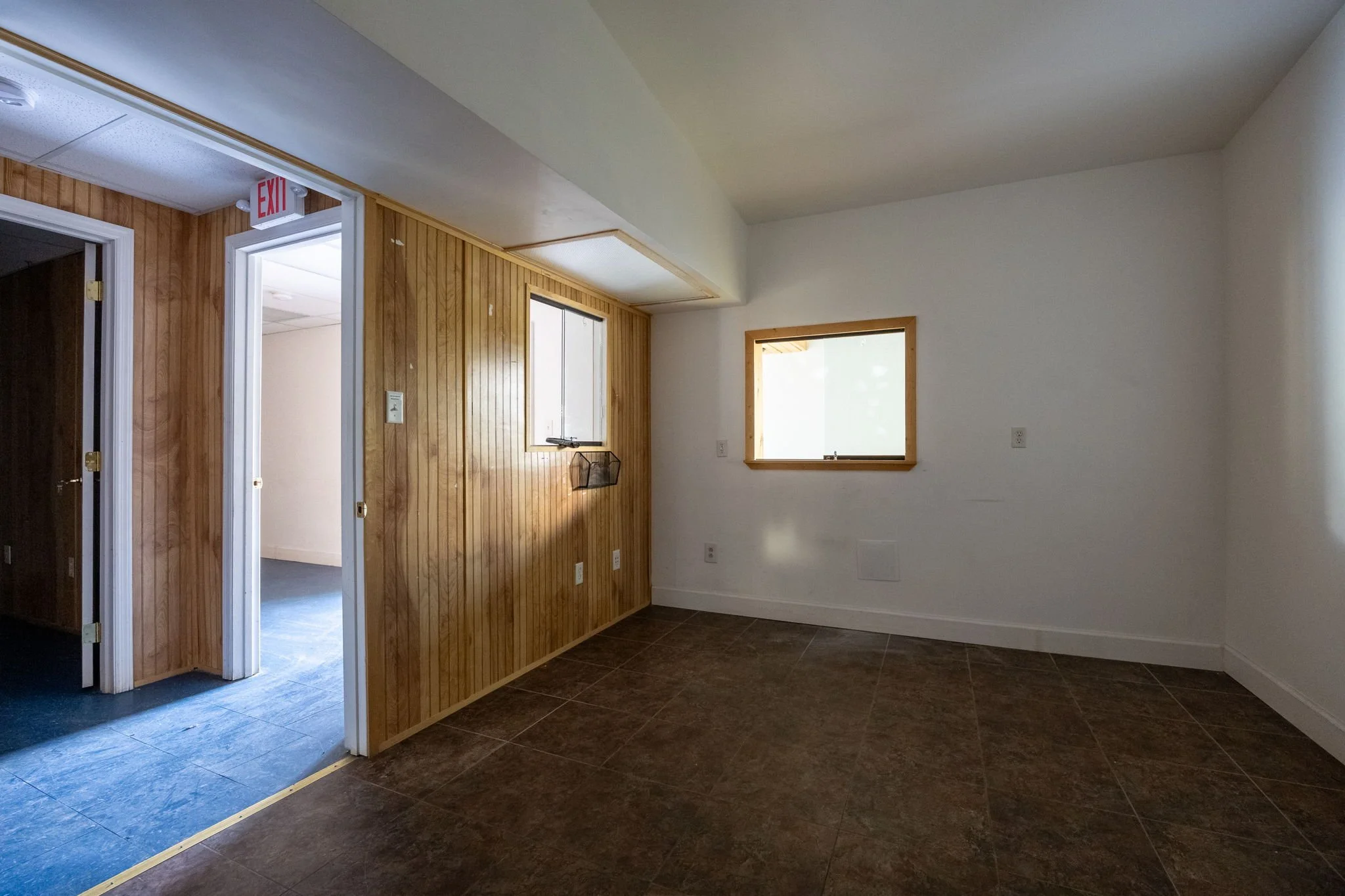 52-web-or-mls-051Slate Ave.jpg