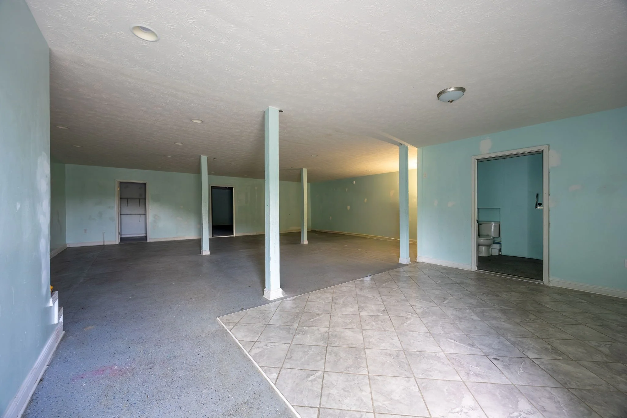 71-web-or-mls-070Slate Ave.jpg