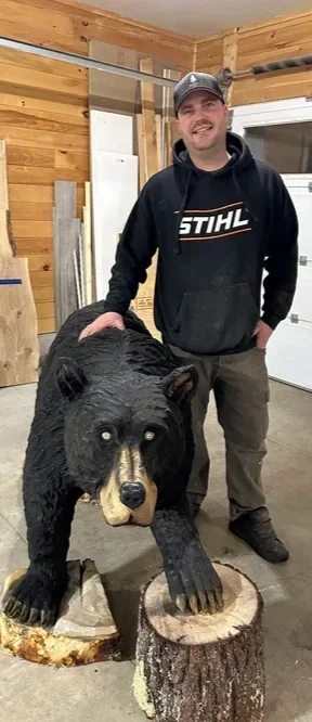 bear+on+all+4s.webp