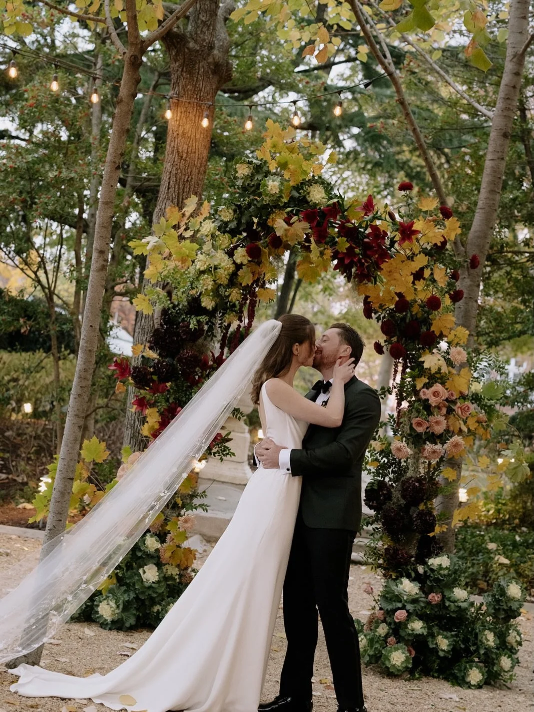 Swipe all the way through to see where this design started. 

Do you like seeing the creative process behind a final result?

Planning &amp; design: @margotandcocreative
Venue: @meridianhouse
Photography: @lexitruesdalephotos
Videography: @shutterand