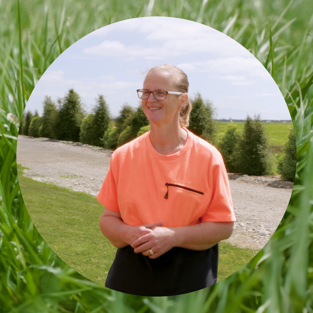2-0_ DHO0027_Dairy Holdings_Kylie.png