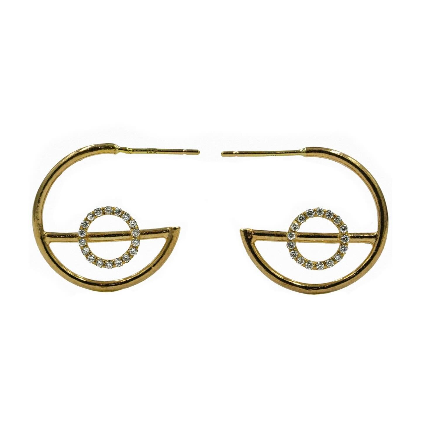 ✨Gold &amp; Diamond Orbit Hoops ✨

Remember, not all pieces I make are custom! 

This pair of beautiful 14k Yellow Gold &amp; Micro Pave&rsquo; Diamond Orbit Hoops are ready to ship. 🎁

They can be found on my website: www.metalsugar.com or you can 
