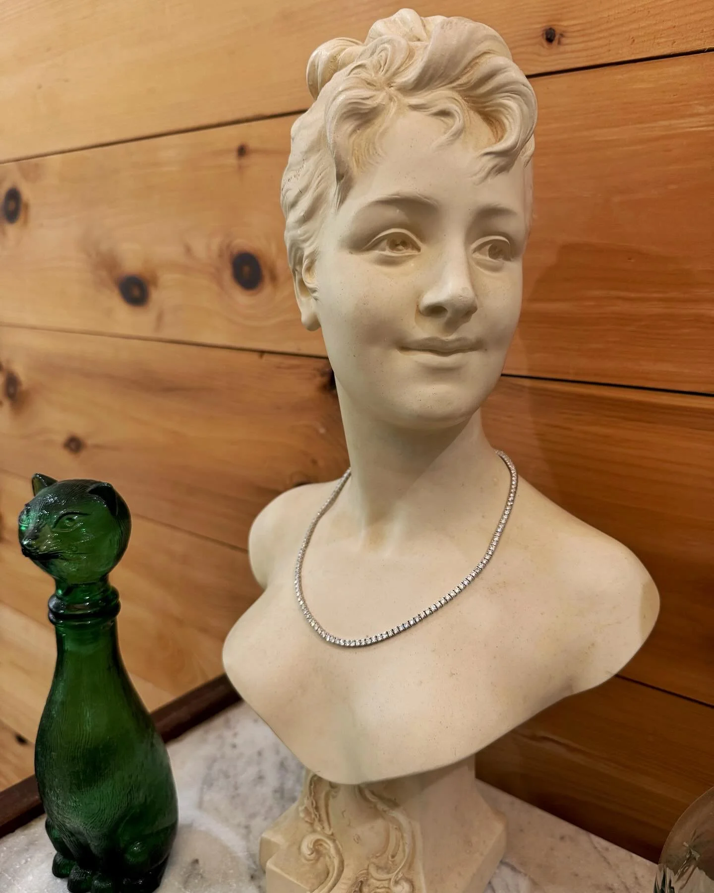 Classic & Sparkly Diamond Tennis Necklace in 14k White Gold featuring 2.5mm FVS Lab Grown Diamonds π Total CT Weight Approx 9CT!!π
This one is 15”, but I can make in any length.  You can choose between 14k or 18k white, rose, or yellow g