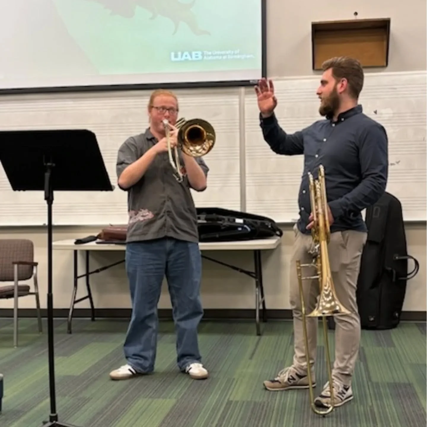 I had the privilege of giving a guest masterclass at the University of Alabama, Birmingham. It was great to work with Dr. @owenby_caleb's students and even play with their trombone choir for a rehearsal.

Thanks for having me, and I'm looking forward
