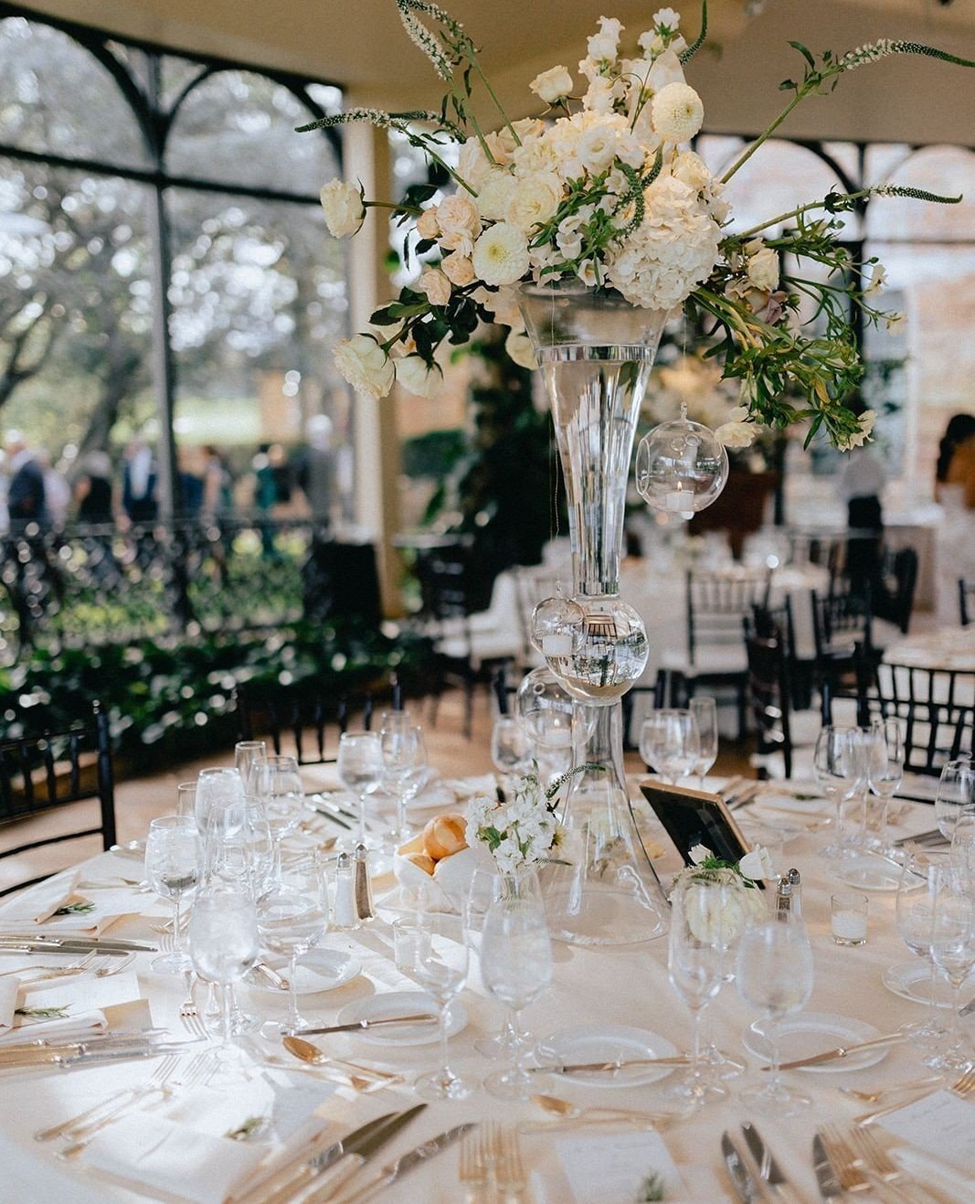 White goes with everything. So, when in doubt, a little classic + tradition stands the test of time! ⁠
⁠
Coordination | @aniwolff_⁠
Clients | @cltrank @powusu2⁠
Venue |  @tpcjasnapolanaweddings⁠
Florals | @lauraclaredesign⁠
Photography &amp; Videogra