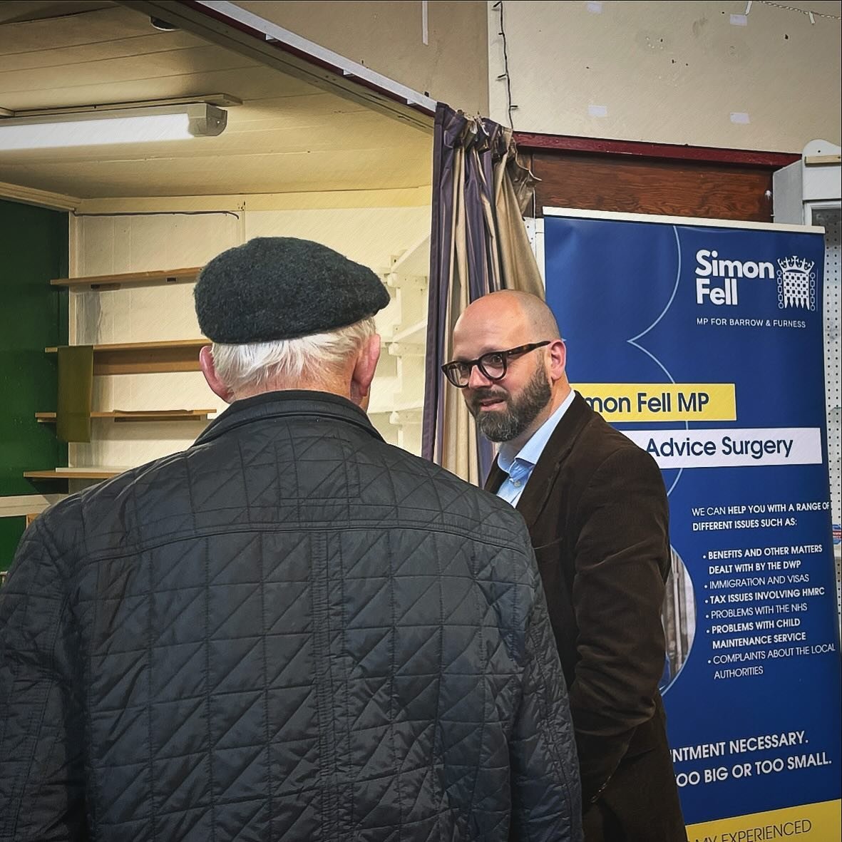 🙋🏻&zwj;♂️ Huge thanks to everyone who stopped by to see me and the team at our open surgery in Ulverston Market this afternoon. We covered lots of issues, from policing to land rights, and local arts venues to tax disputes.

✍🏻 I hold surgeries ev