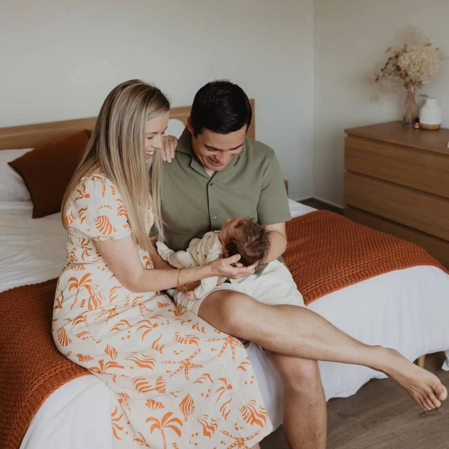 Sneak peeks delivered for this beautiful family as they welcome and celebrate their lovely girl Sienna into the world. So much love is captured in these frames. 💗