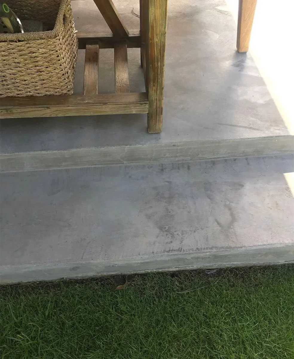 EXT_microtopping-stairs.jpg