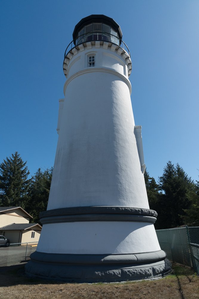 lighthouse1.jpg