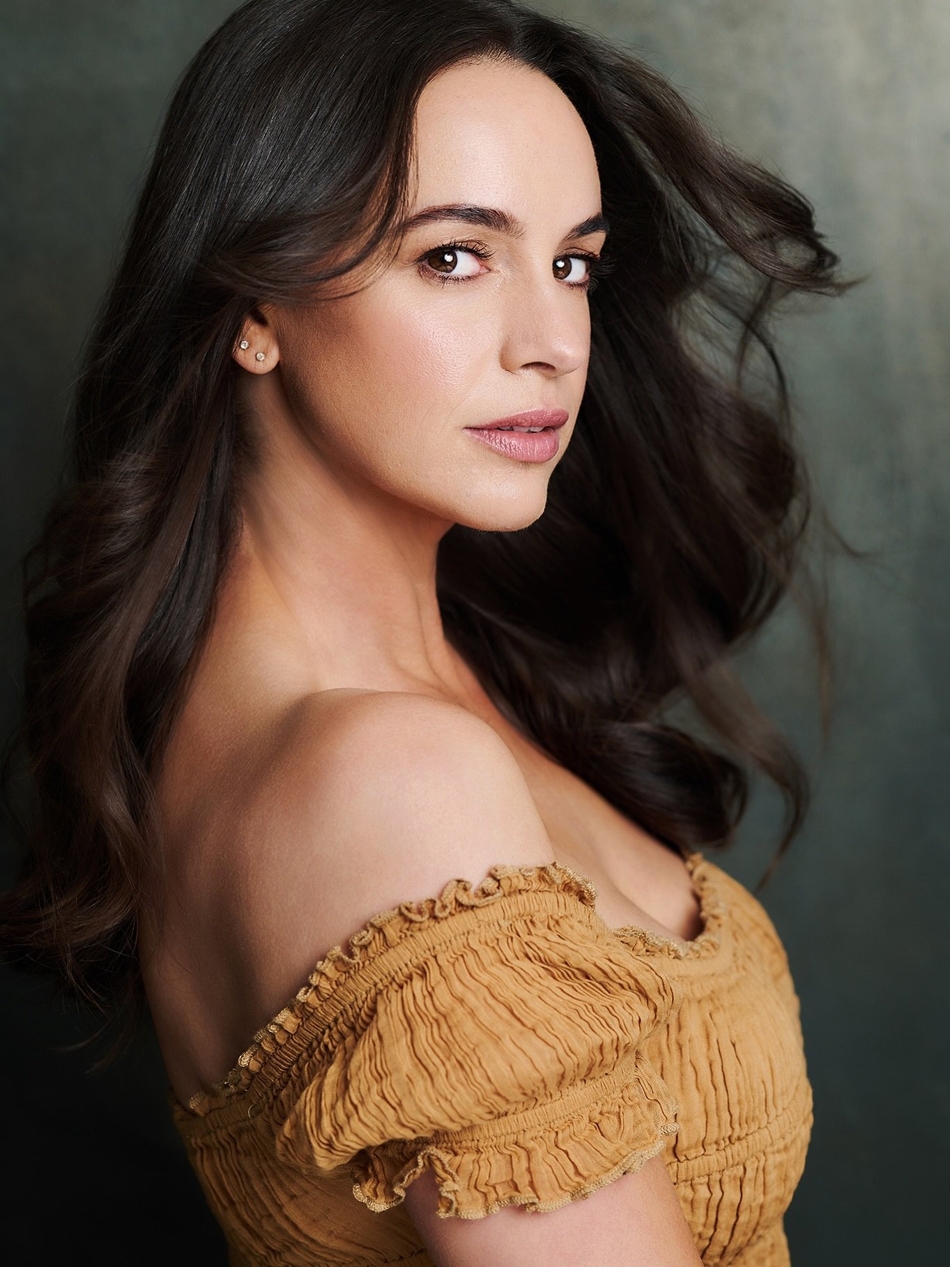 New shots 📸💫 w/ @davidmullerphotography @katehollinsheadmakeup @pandiumfusion