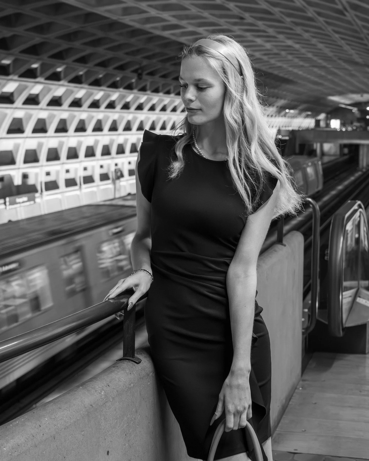 Starting in DC.....next stop NYFW?

Model: @miriamberle 

#nikoncreator #smallrig #neewer