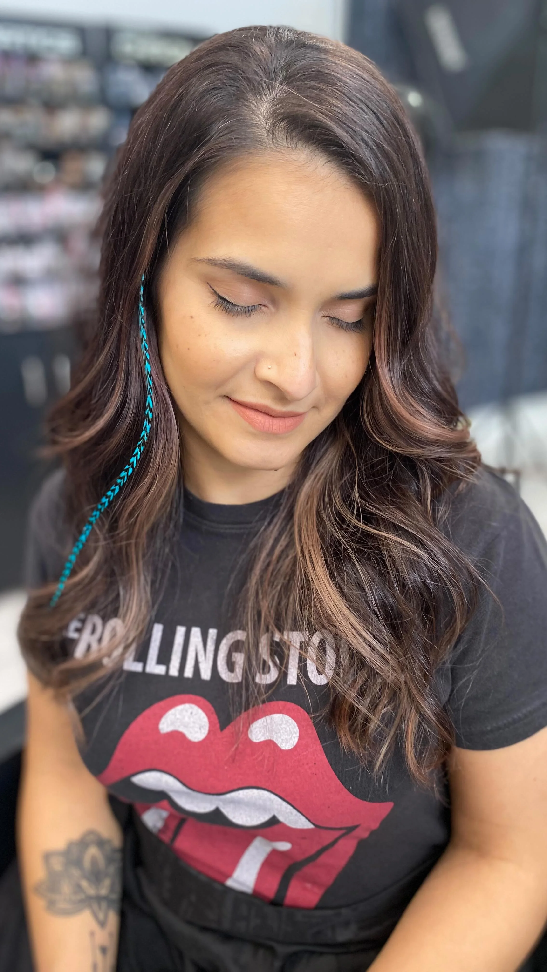 LUXE The Colour Lounge