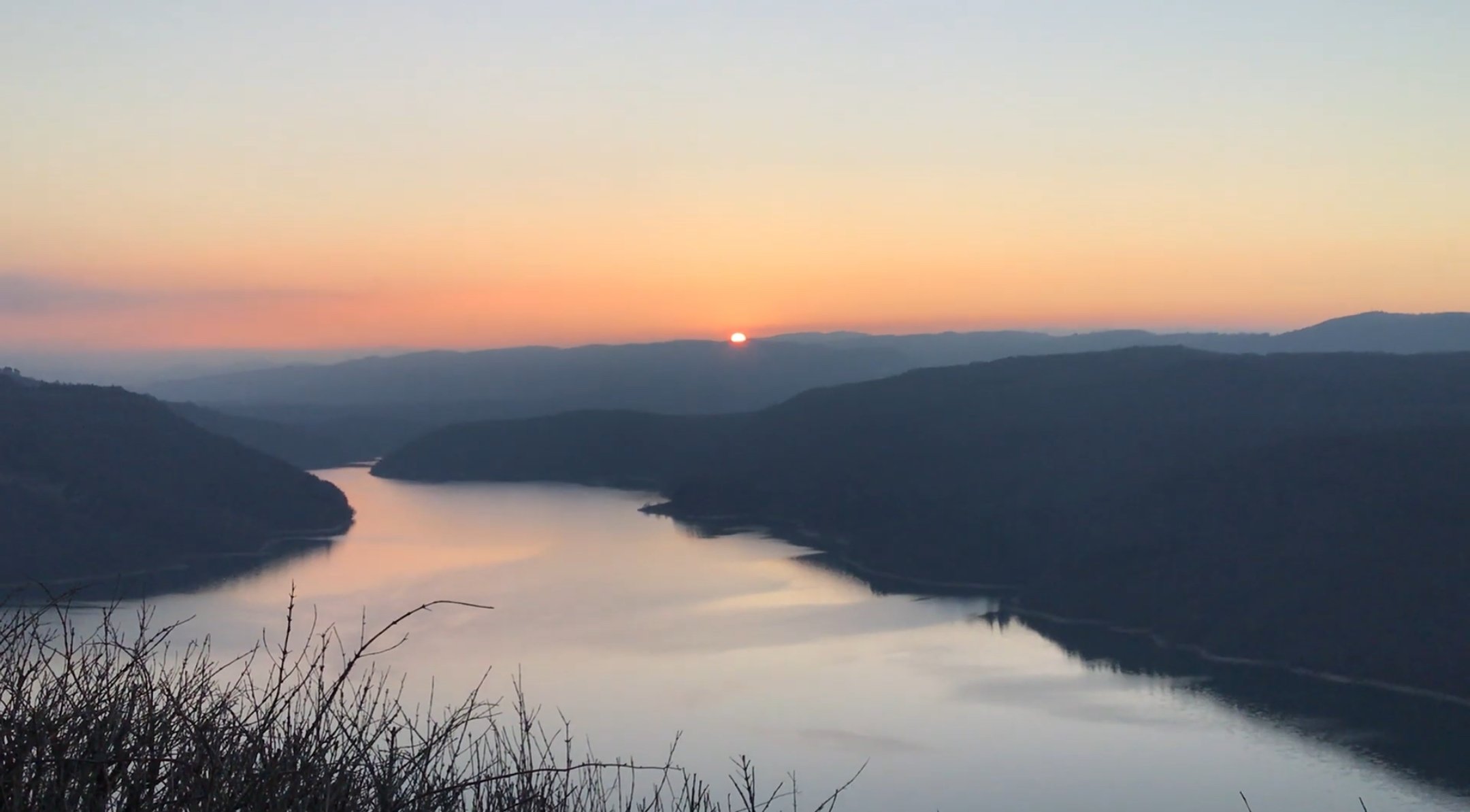 One video from the « Regardoir » look-out. Moirans-en-Montagne. January 12, 2022