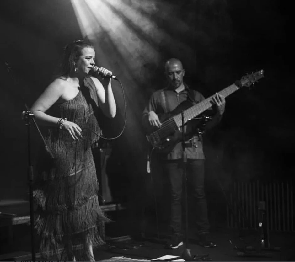 Dueto en Club 51
