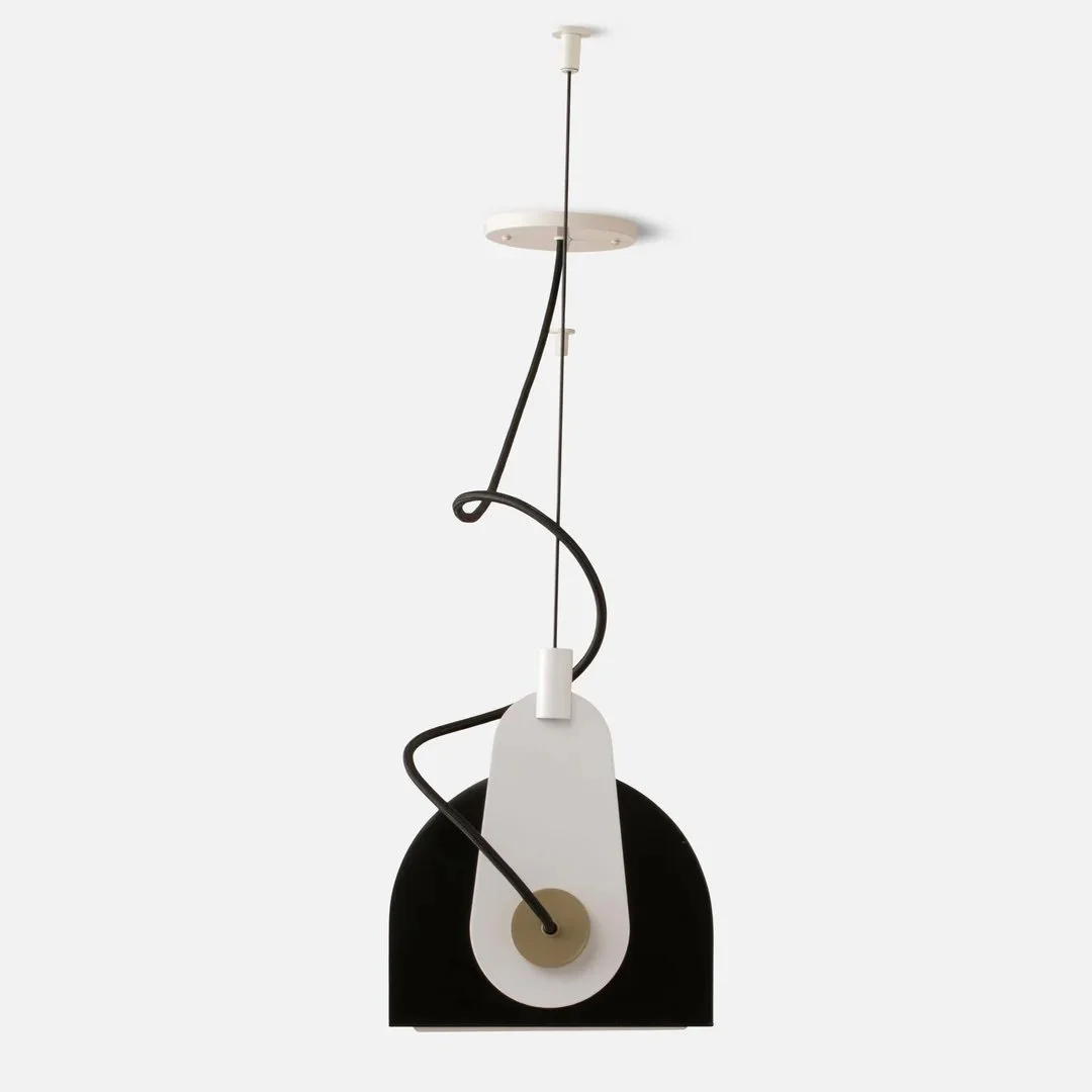 fall24_144004_barnes-linear-chandelier-bk-s_detail1_silo-_1x1_jw.jpeg