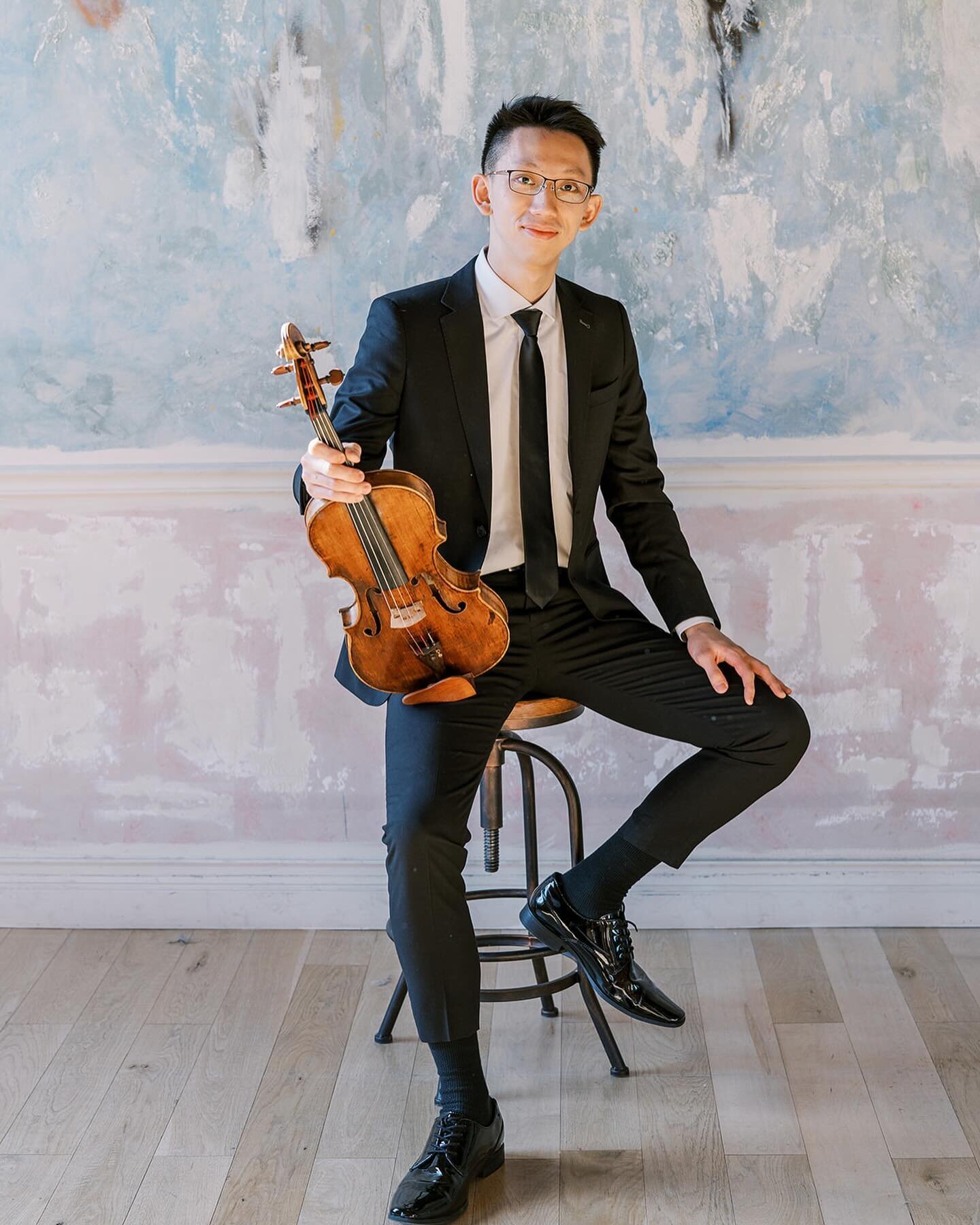 Wishing the happiest of birthdays to our violist Chih-Ta, our resident meme king, cat whisperer, mahjong expert, and macaron-bringer! 

📸 @sophiekayephotography