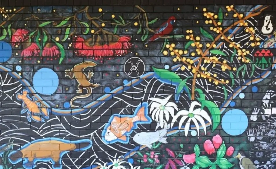 Mural with Female Juveniles living in Juvenile Justice facility w Heaps Decent, 2024.